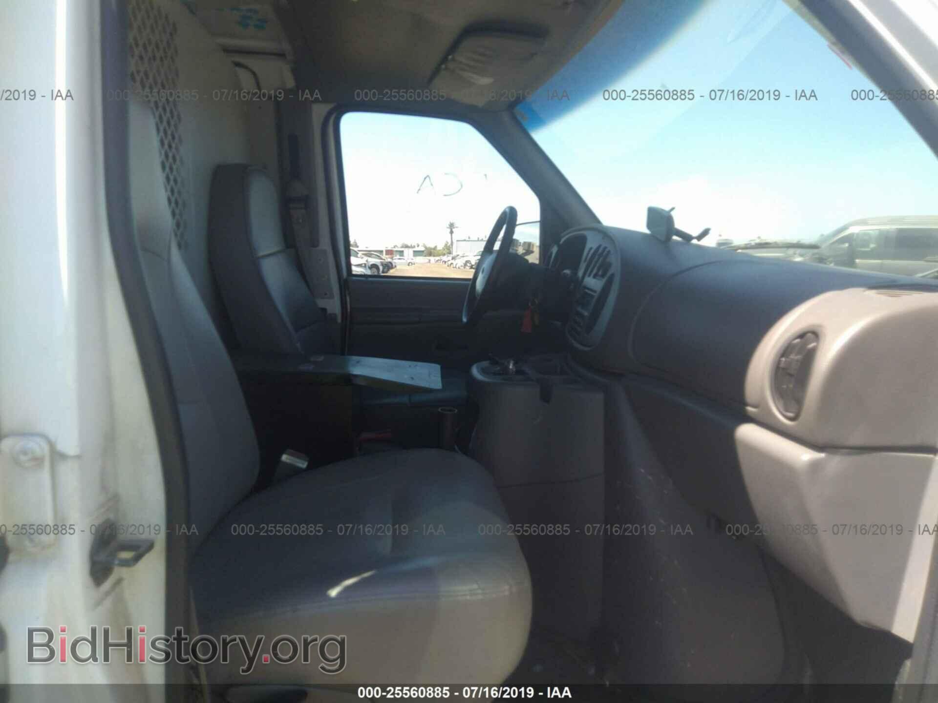 2000 FORD ECONOLINE - VIN: 1FTNE24L9YHA62307 - Фото 5