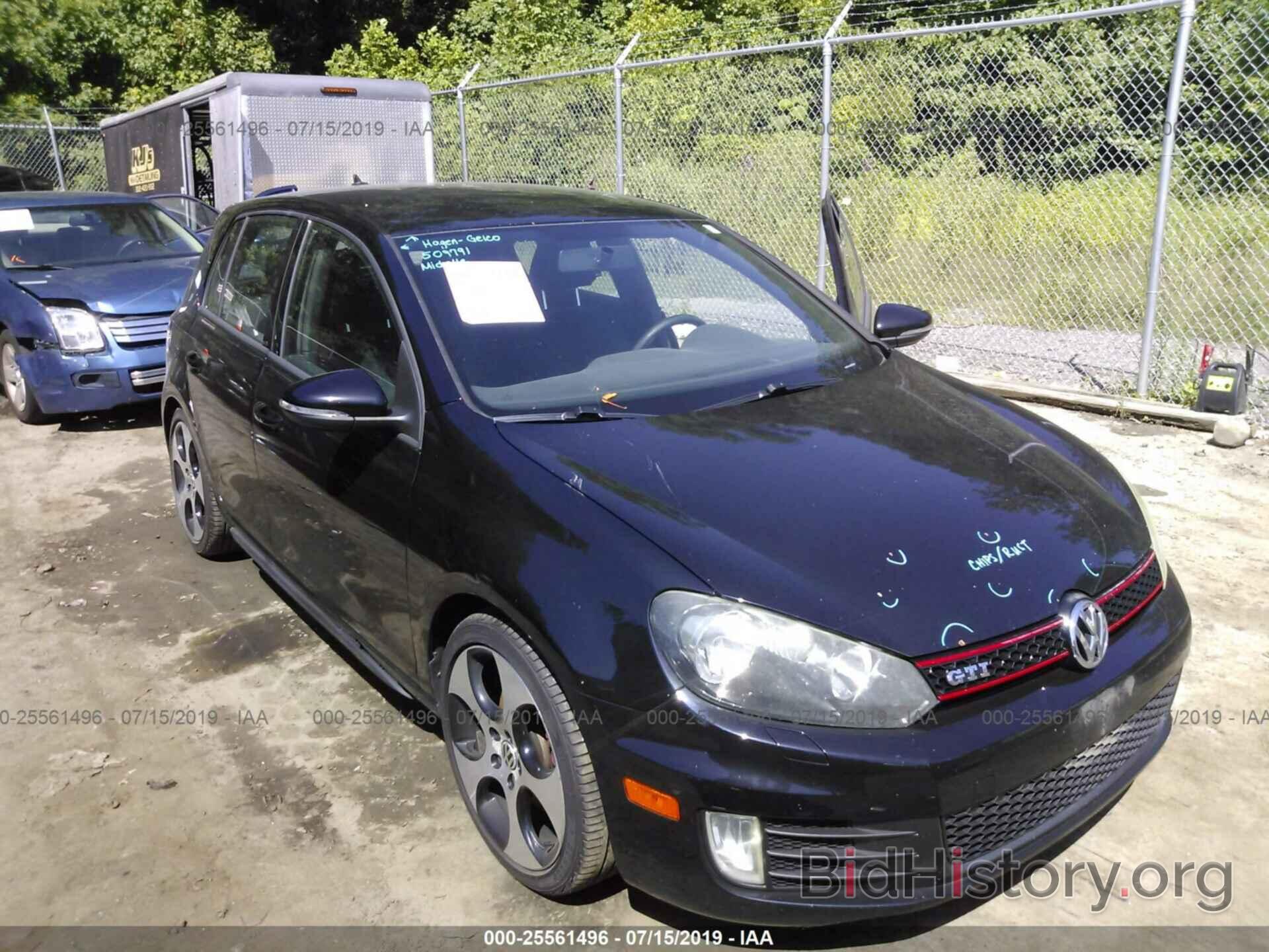 Photo WVWHV7AJ2BW032484 - VOLKSWAGEN GTI 2011