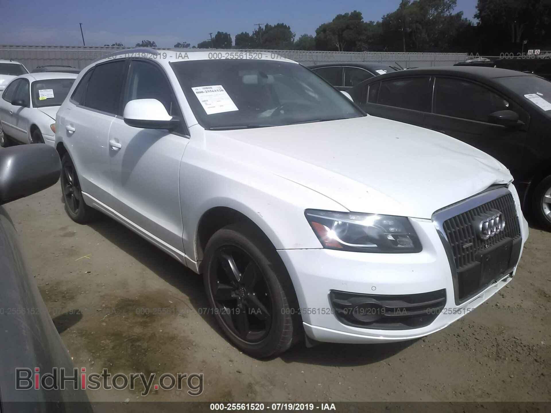 Фотография WA1LFAFP1BA042772 - AUDI Q5 2011