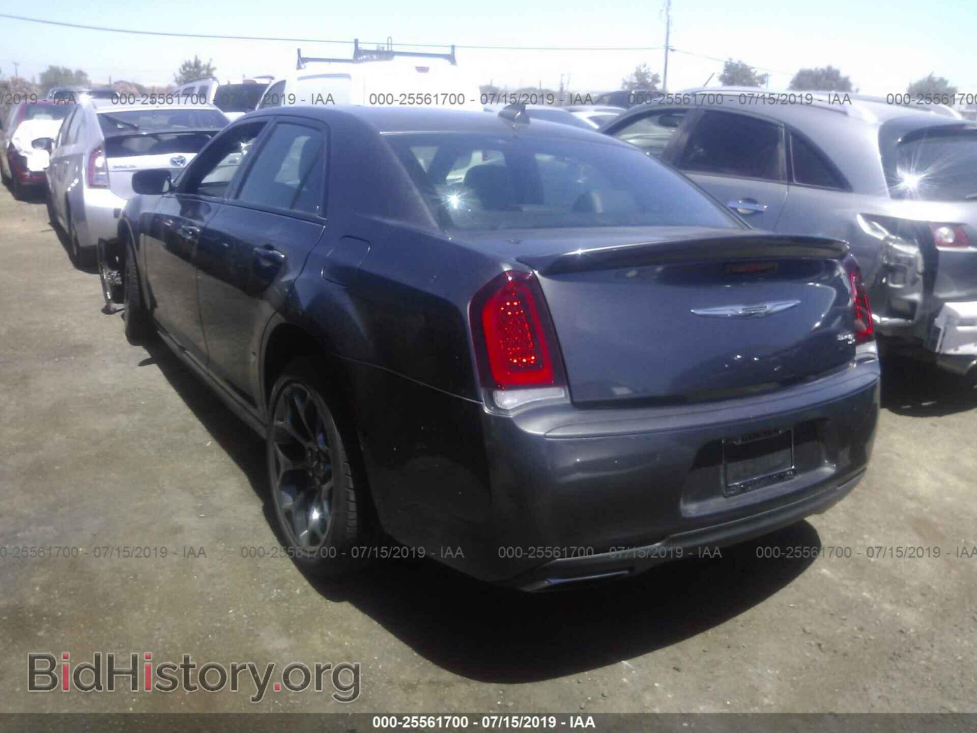 2017 CHRYSLER 300 - VIN: 2C3CCABG4HH616073 - Фото 3