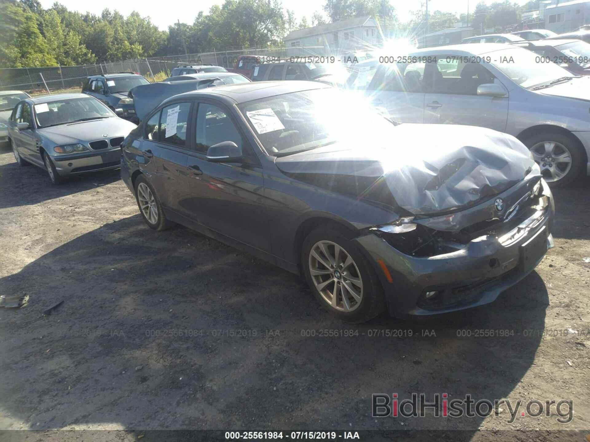 Photo WBA8E5G38HNU45390 - BMW 320 2017