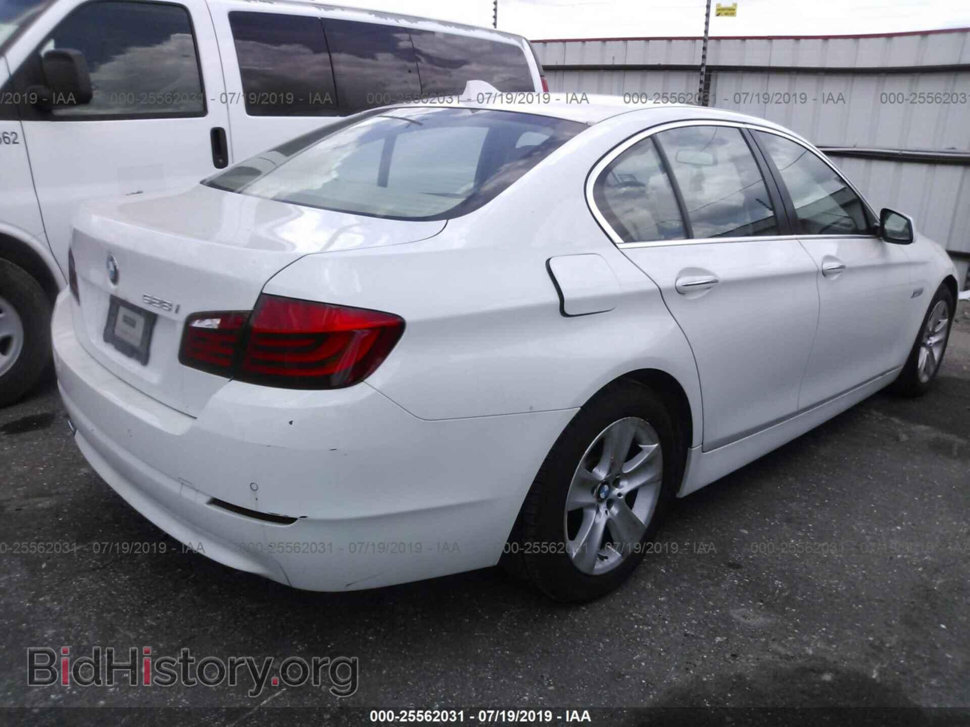 2013 BMW 528 - VIN: WBAXG5C59DDY35976 - Фото 4