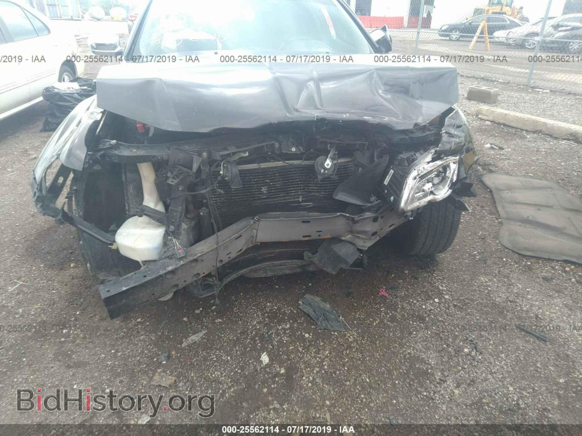 2013 CHRYSLER 300C - VIN: 2C3CCAET2DH674086 - Фото 6
