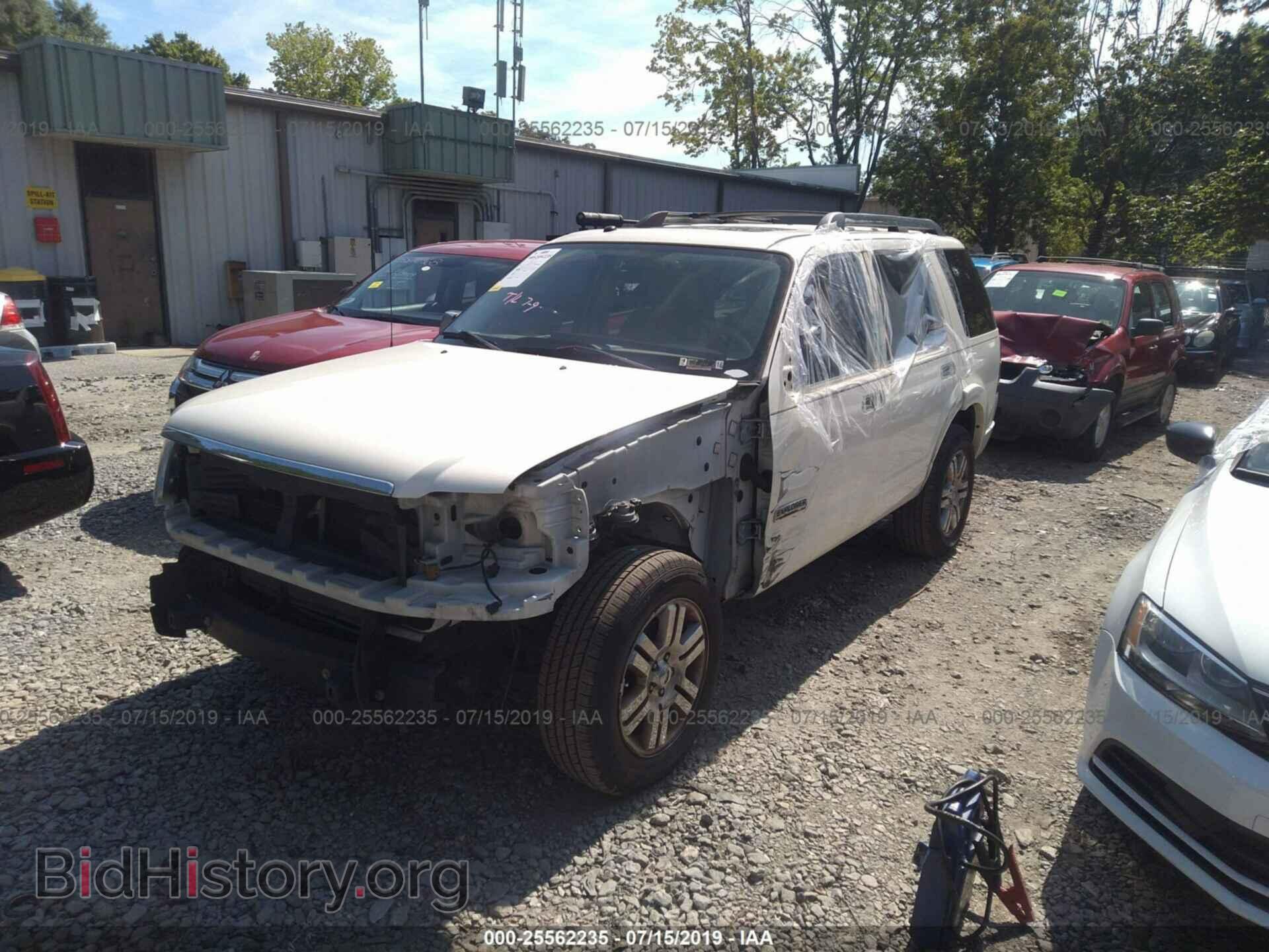2008 FORD EXPLORER - VIN: 1FMEU65E28UA55504 - Фото 2