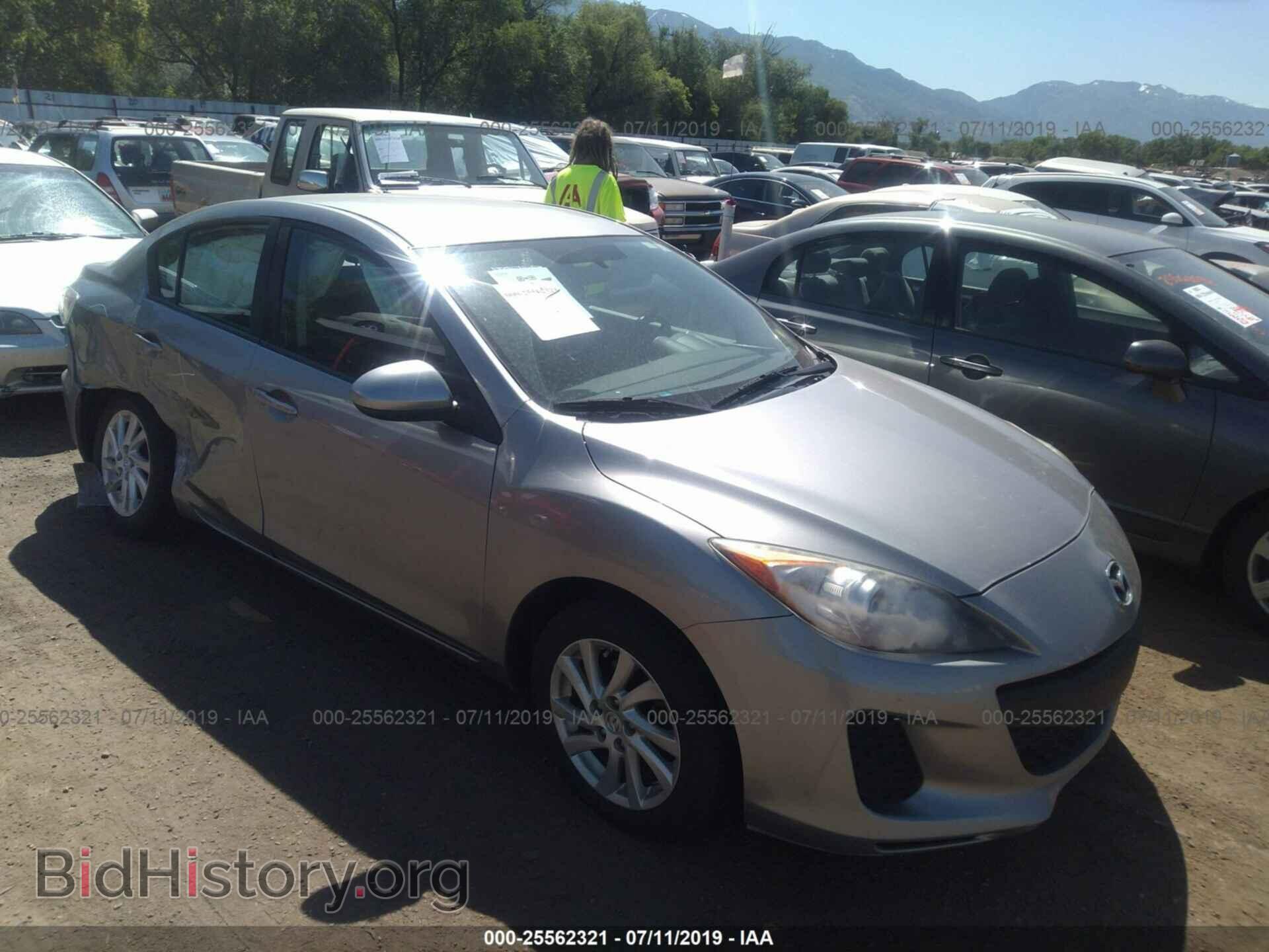 Фотография JM1BL1VF2C1505250 - MAZDA 3 2012