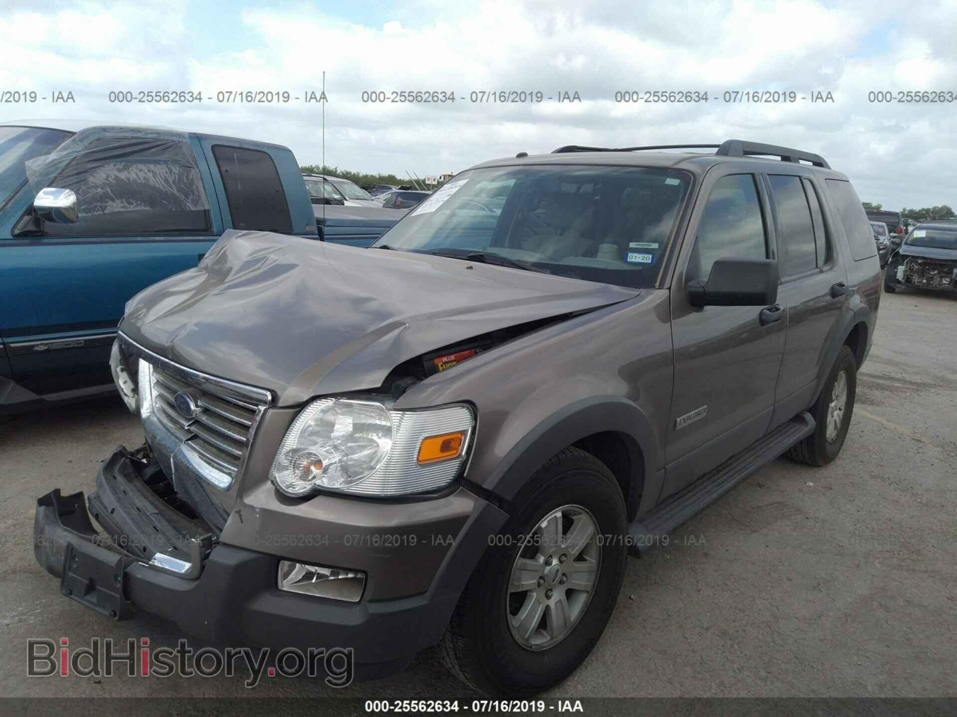 2006 FORD EXPLORER - VIN: 1FMEU73E76UB09868 - Фото 2