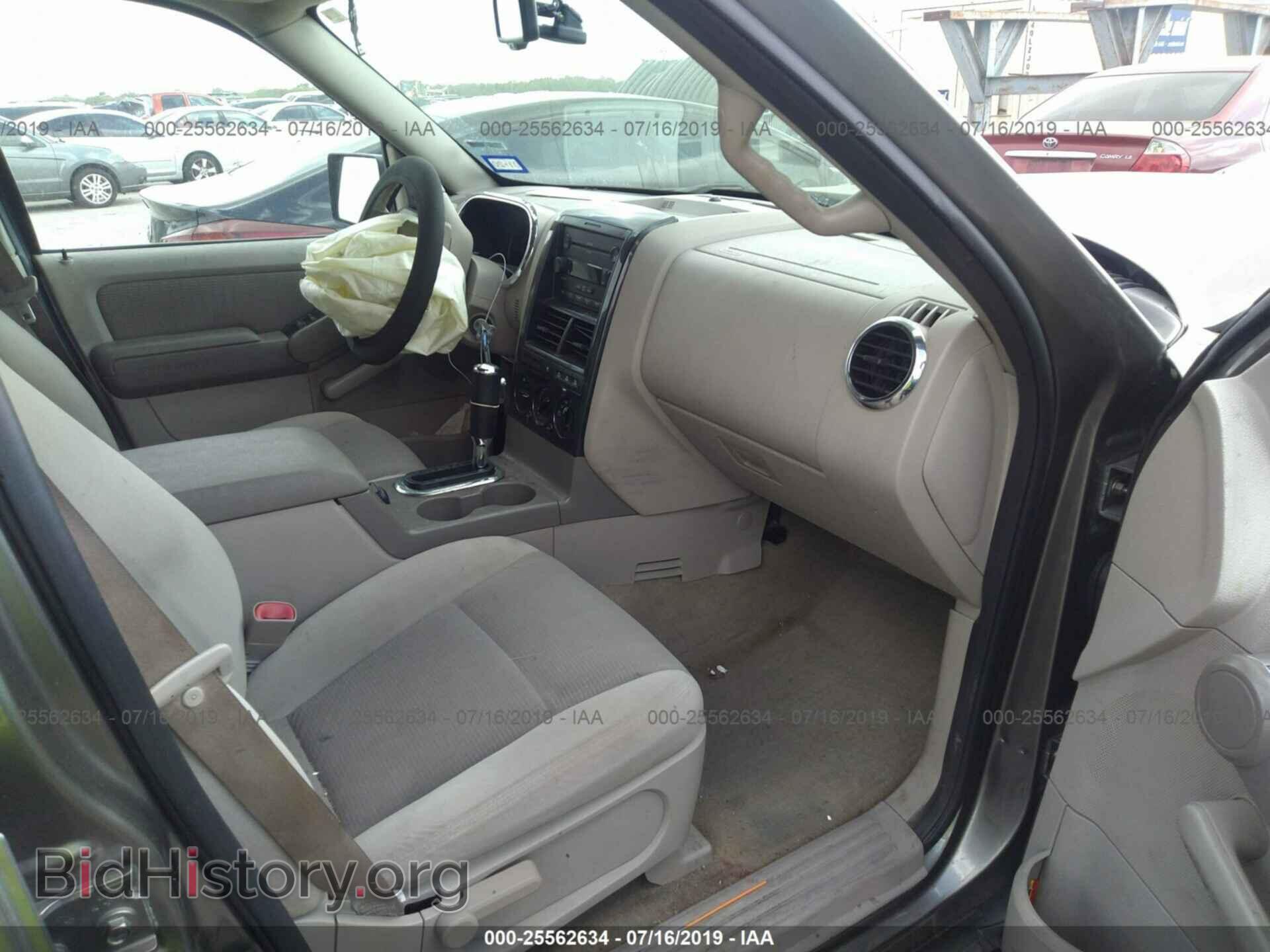 2006 FORD EXPLORER - VIN: 1FMEU73E76UB09868 - Фото 5