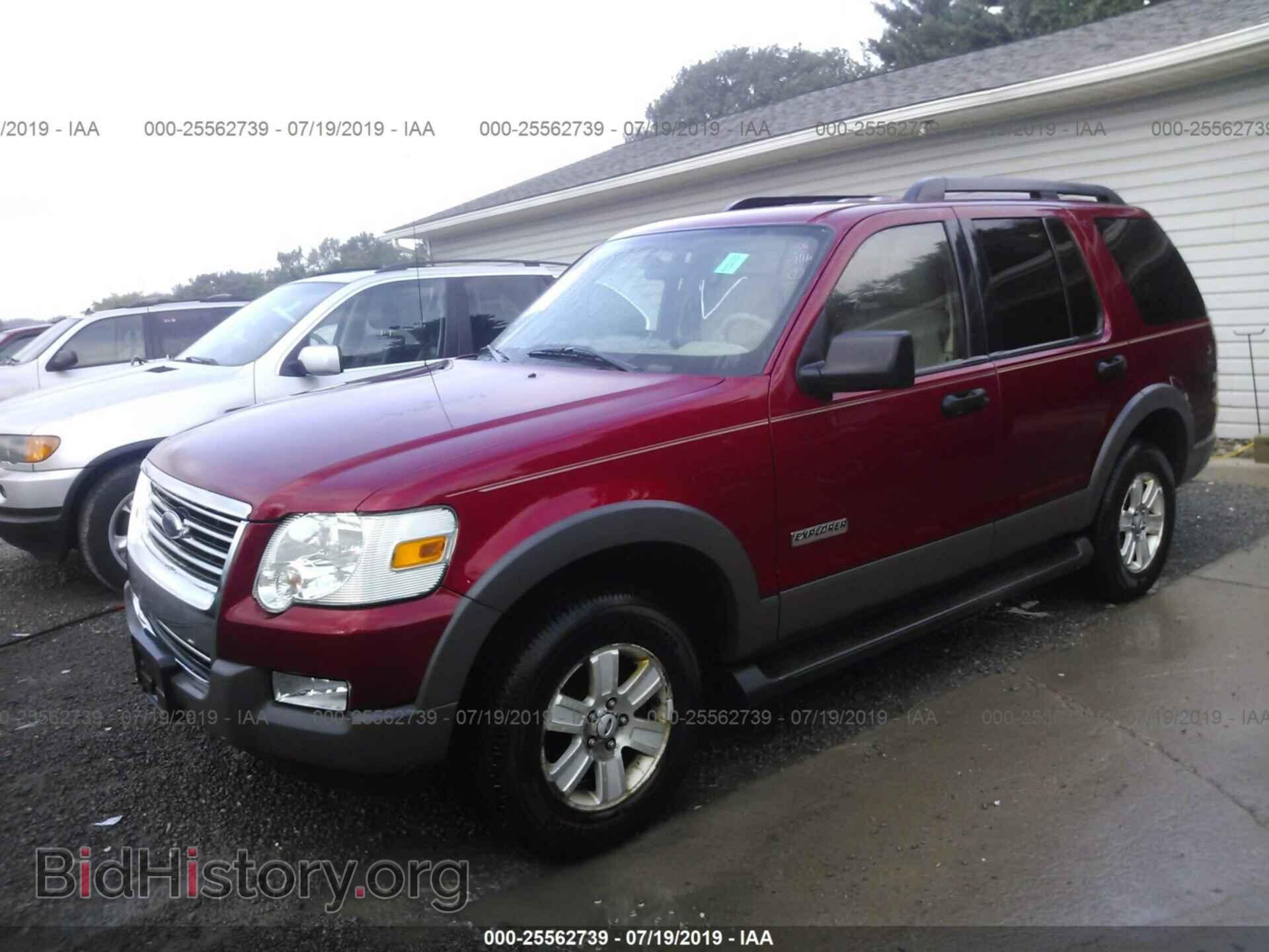2006 FORD EXPLORER - VIN: 1FMEU63E46UB03911 - Фото 2