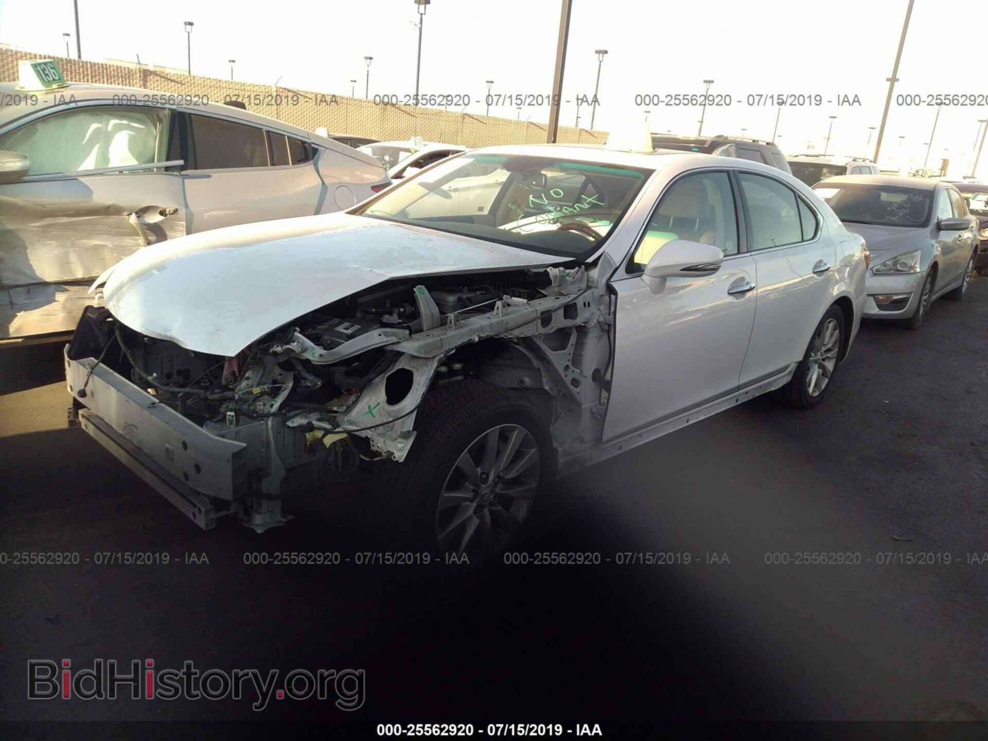 2012 LEXUS LS - VIN: JTHBL5EF5C5113460 - Фото 2