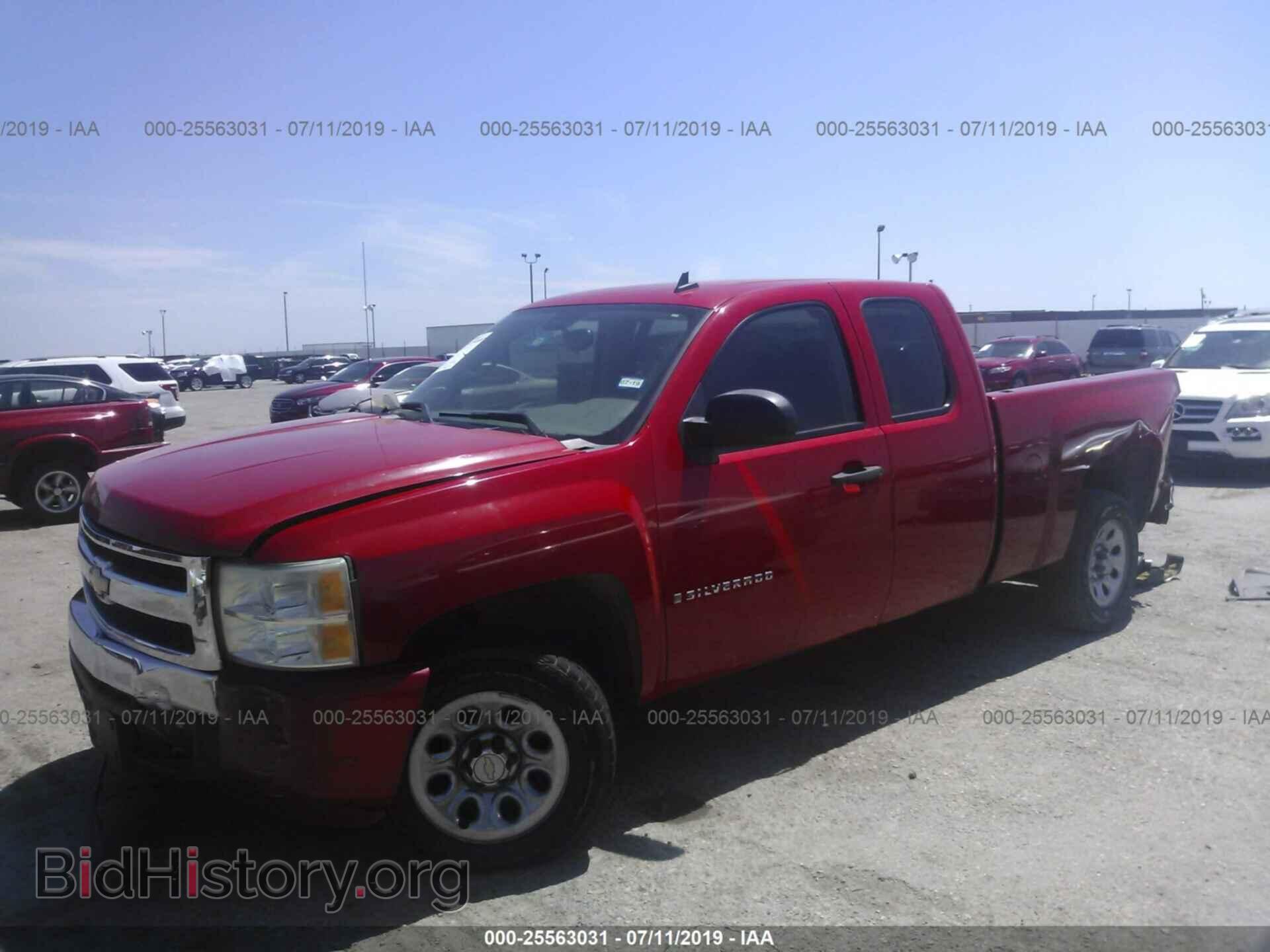 2007 CHEVROLET SILVERADO - VIN: 1GCEC19C57Z632823 - Фото 2