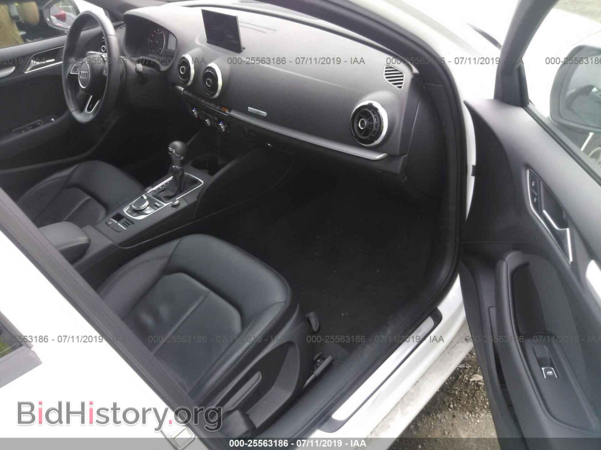 2017 AUDI A3 - VIN: WAUB8GFF2H1009405 - Фото 5
