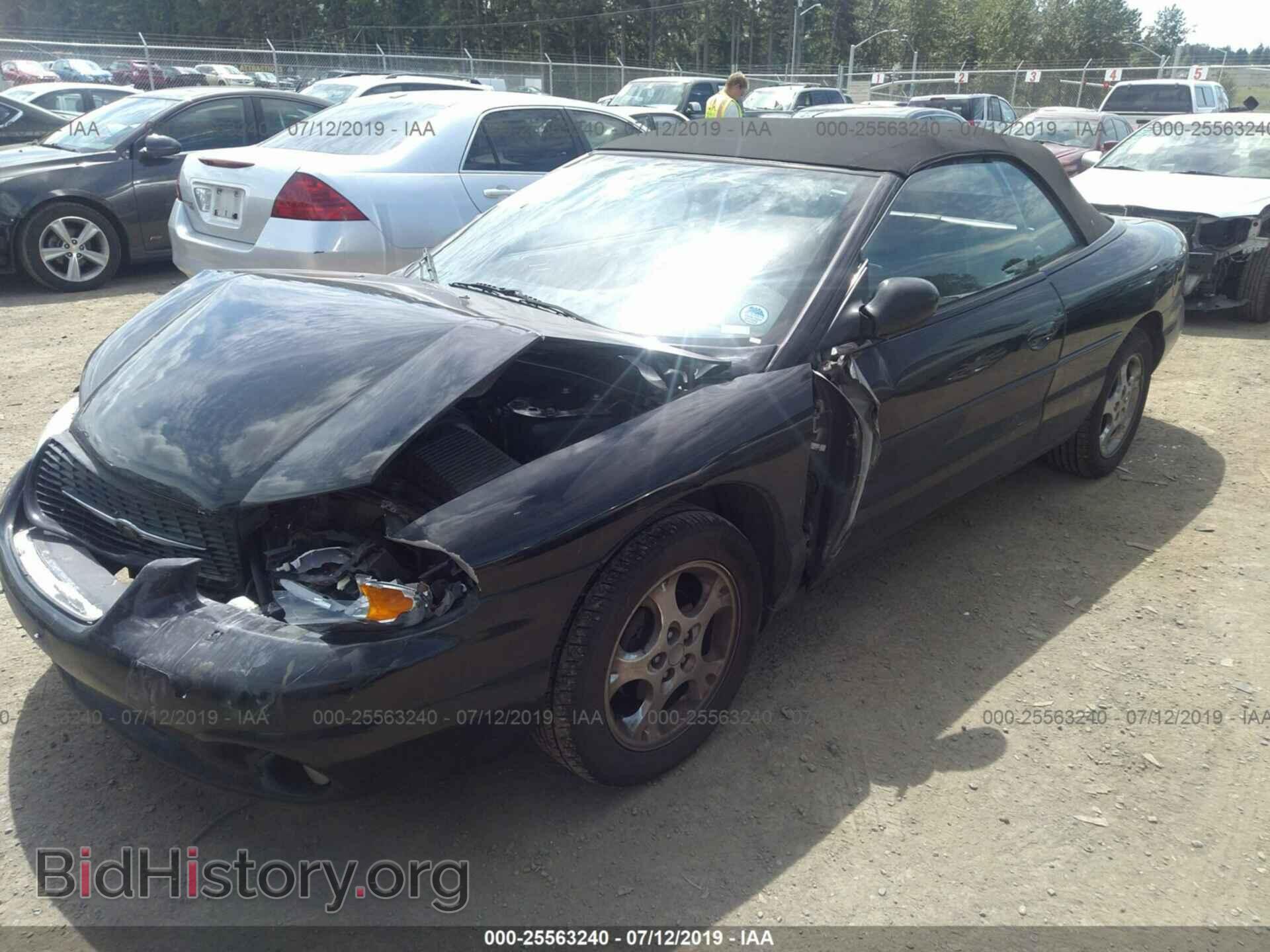 2000 CHRYSLER SEBRING - VIN: 3C3EL55H1YT282452 - Фото 2
