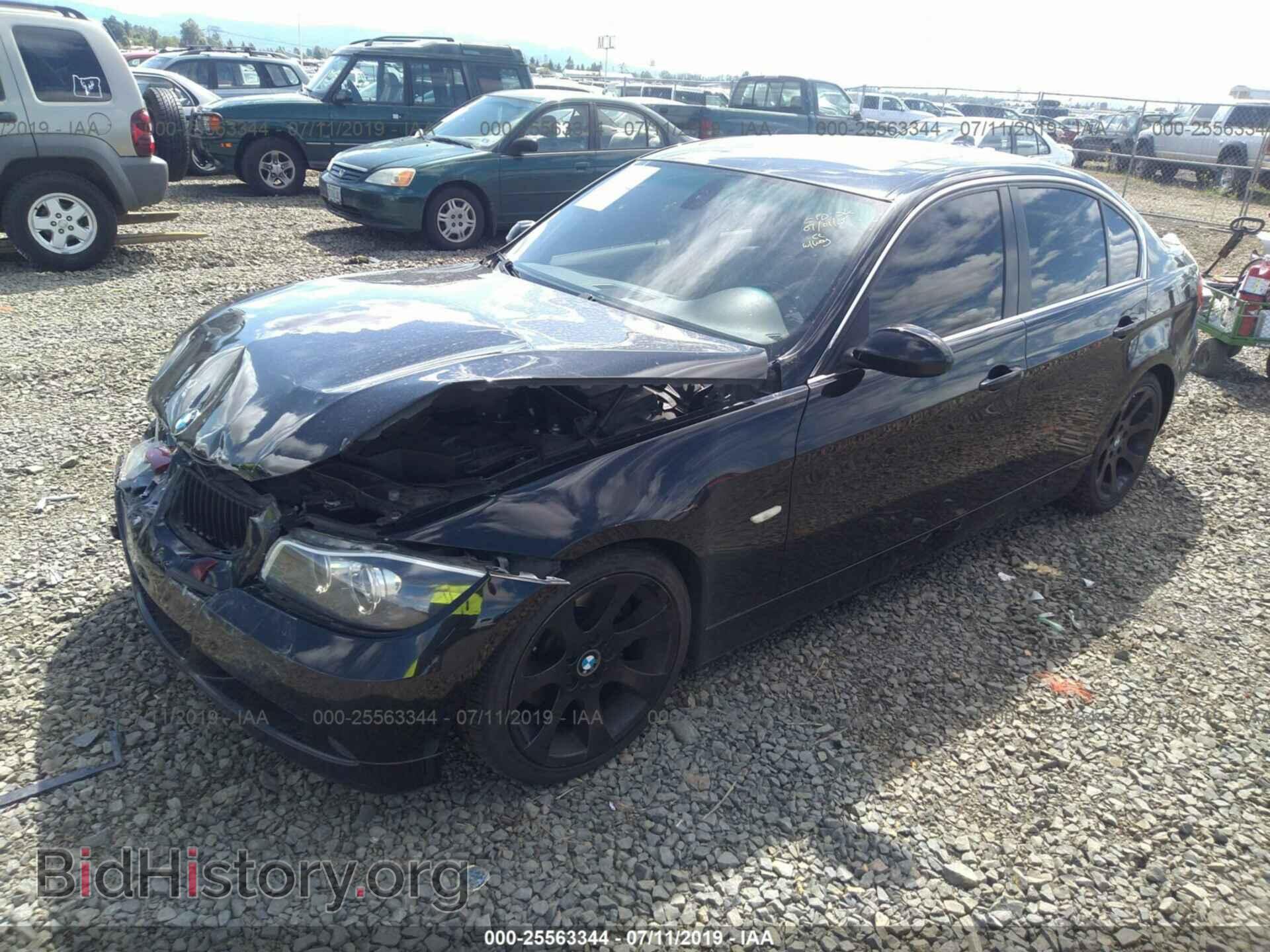 2006 BMW 330 - VIN: WBAVB33596PS16158 - Фото 2