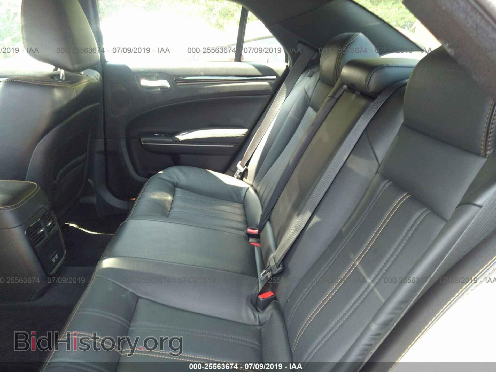 2016 CHRYSLER 300 - VIN: 2C3CCAGG2GH321190 - Photo 8