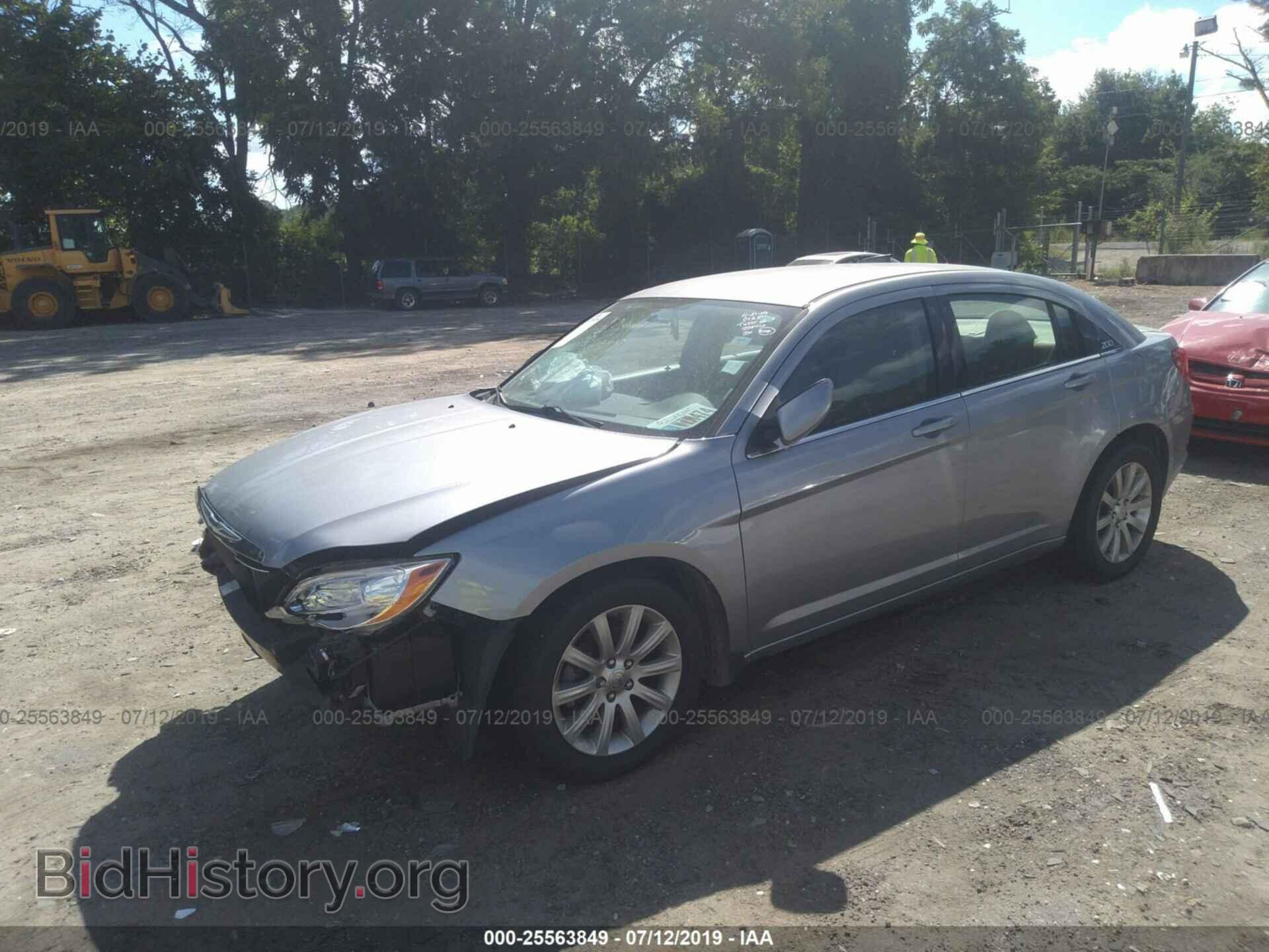 2014 CHRYSLER 200 - VIN: 1C3CCBBB4EN108019 - Photo 2