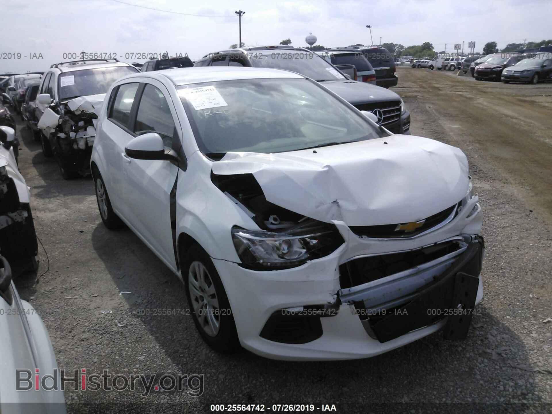 Photo 1G1JG6SH8H4156144 - CHEVROLET SONIC 2017
