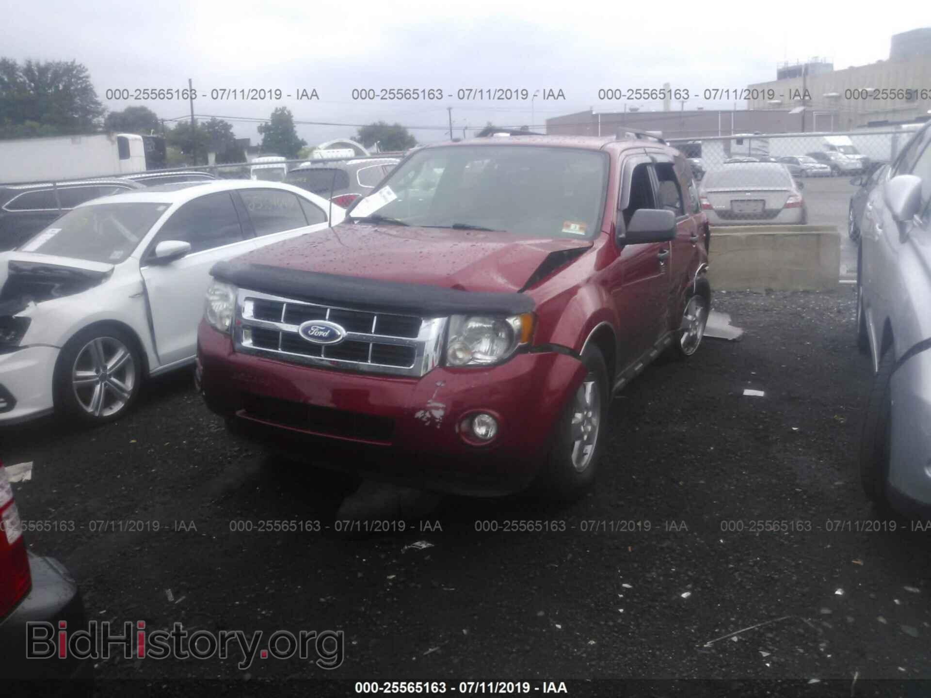 2011 FORD ESCAPE - VIN: 1FMCU9D77BKC11289 - Photo 2