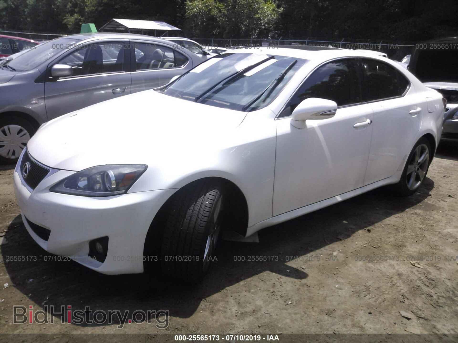 2011 LEXUS IS - VIN: JTHBF5C26B5136252 - Фото 2