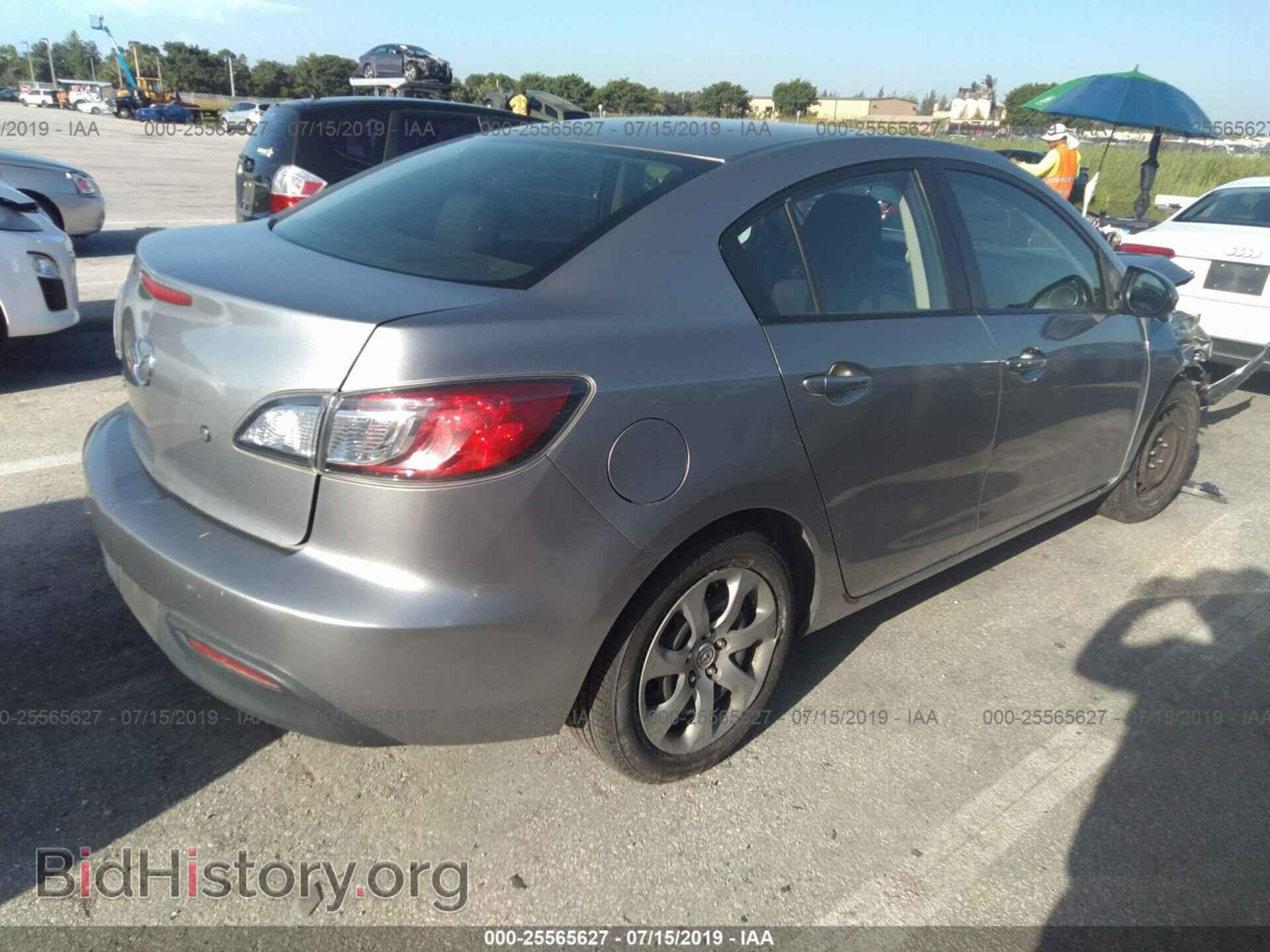 2011 MAZDA 3 - VIN: JM1BL1UF2B1469124 - Фото 4