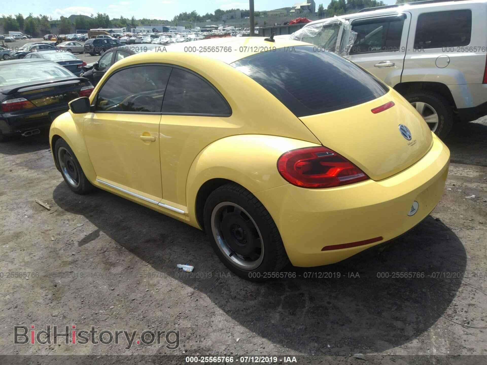 2012 VOLKSWAGEN BEETLE - VIN: 3VWJP7AT6CM624580 - Фото 3