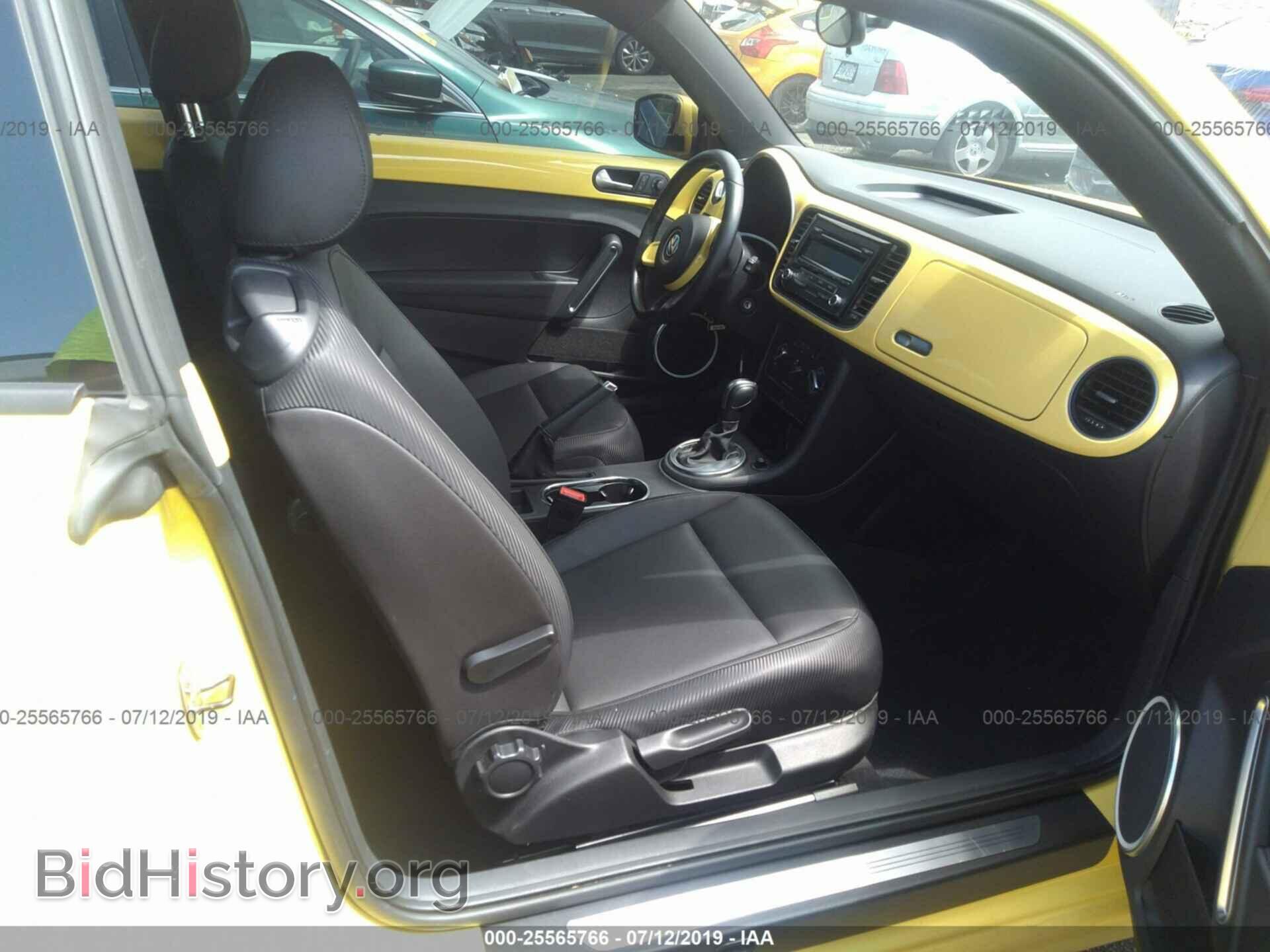 2012 VOLKSWAGEN BEETLE - VIN: 3VWJP7AT6CM624580 - Фото 5