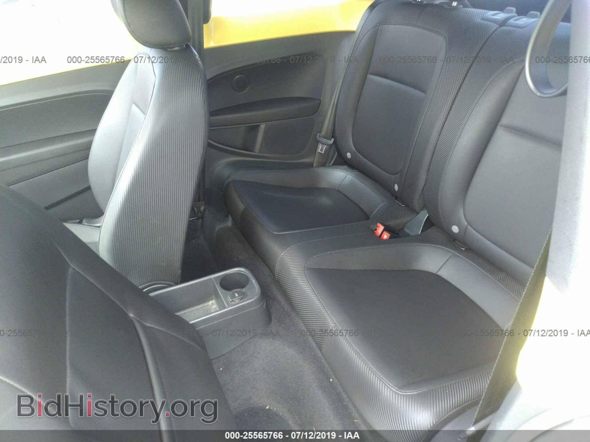 2012 VOLKSWAGEN BEETLE - VIN: 3VWJP7AT6CM624580 - Фото 8