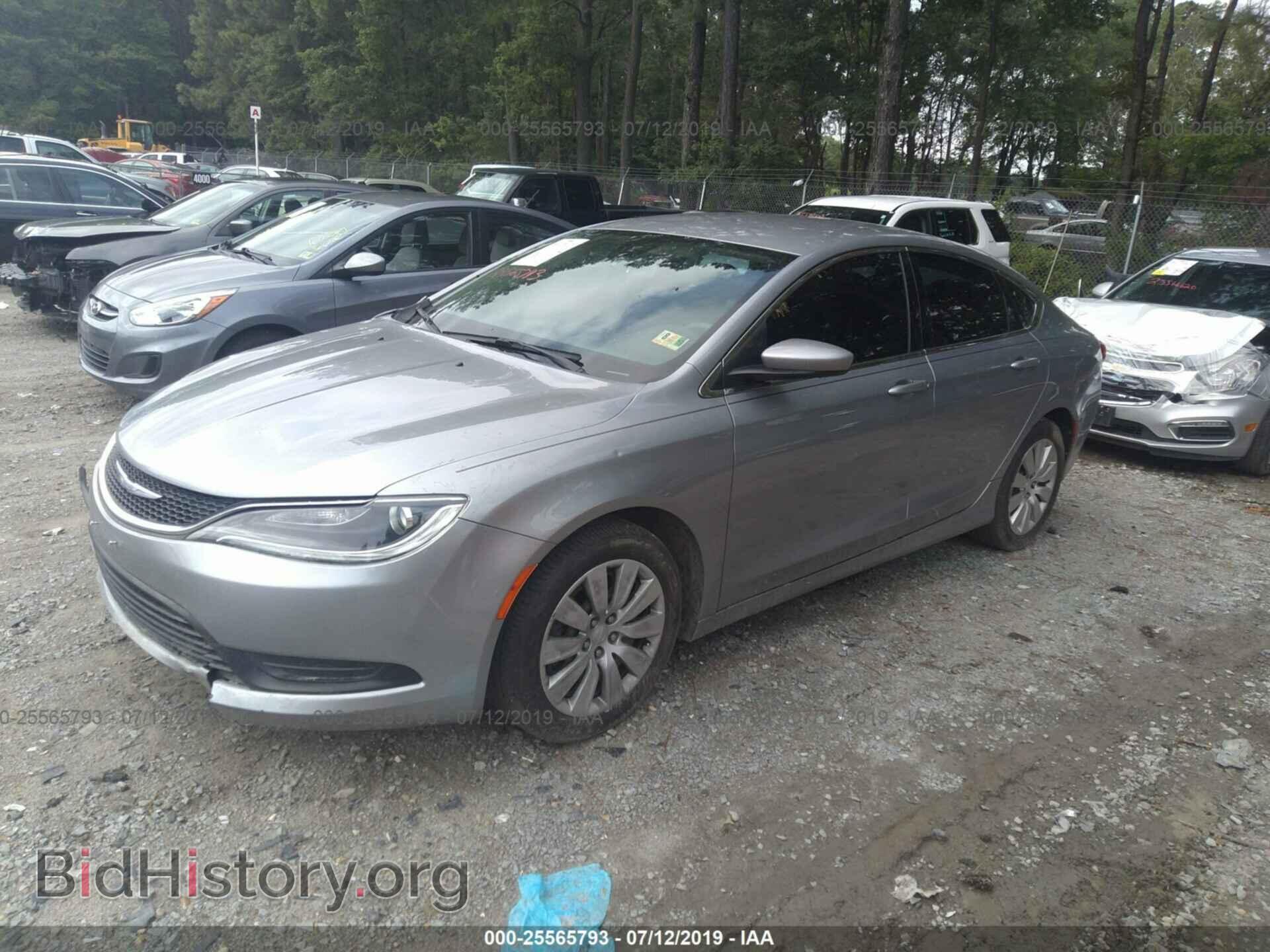 2016 CHRYSLER 200 - VIN: 1C3CCCFB1GN187989 - Фото 2