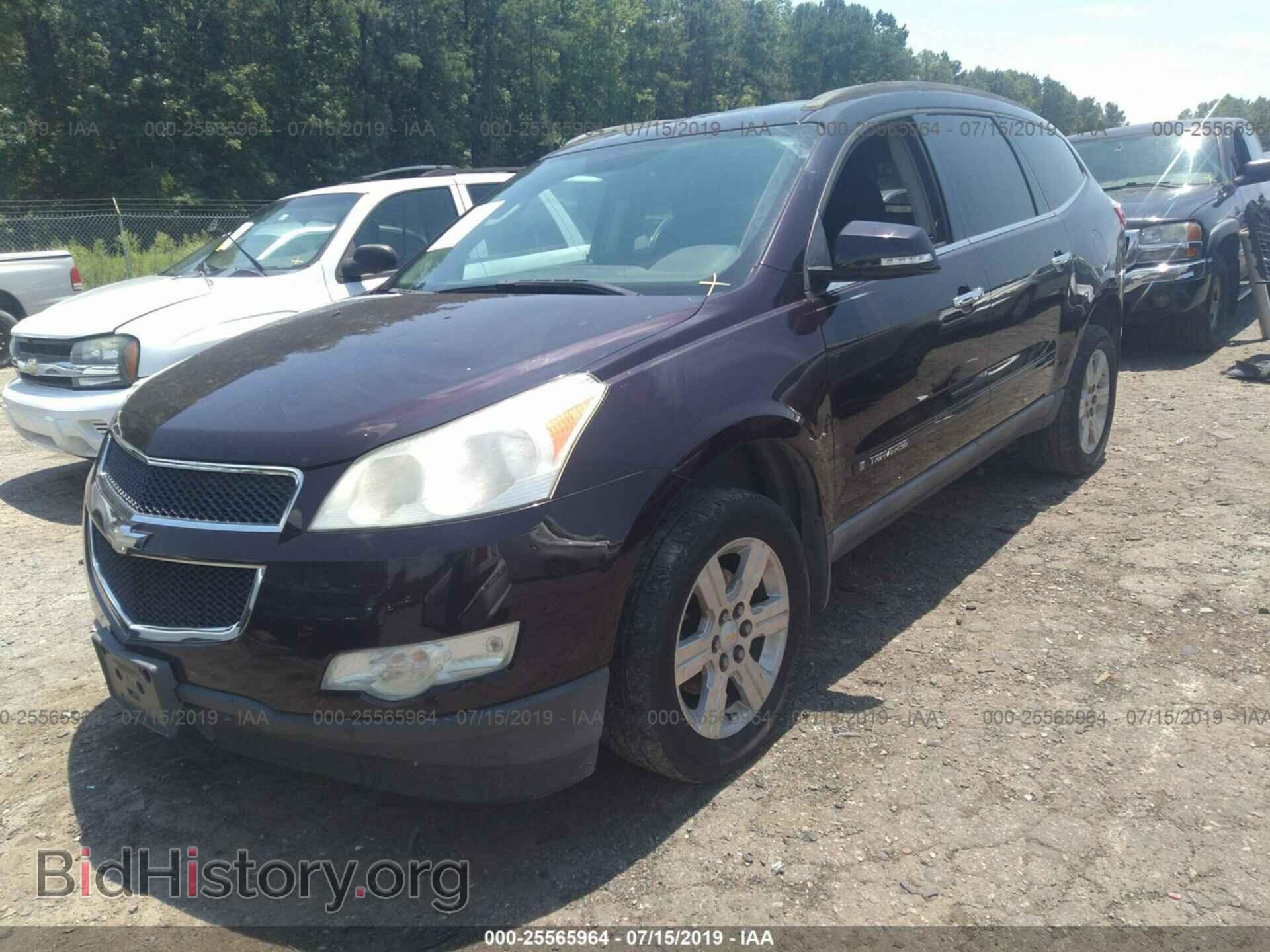 2009 CHEVROLET TRAVERSE - VIN: 1GNER23D89S150128 - Фото 2