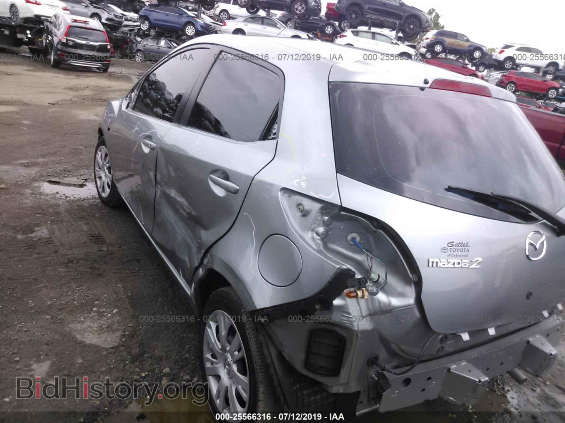 2014 MAZDA MAZDA2 - VIN: JM1DE1KY6E0173850 - Фото 3