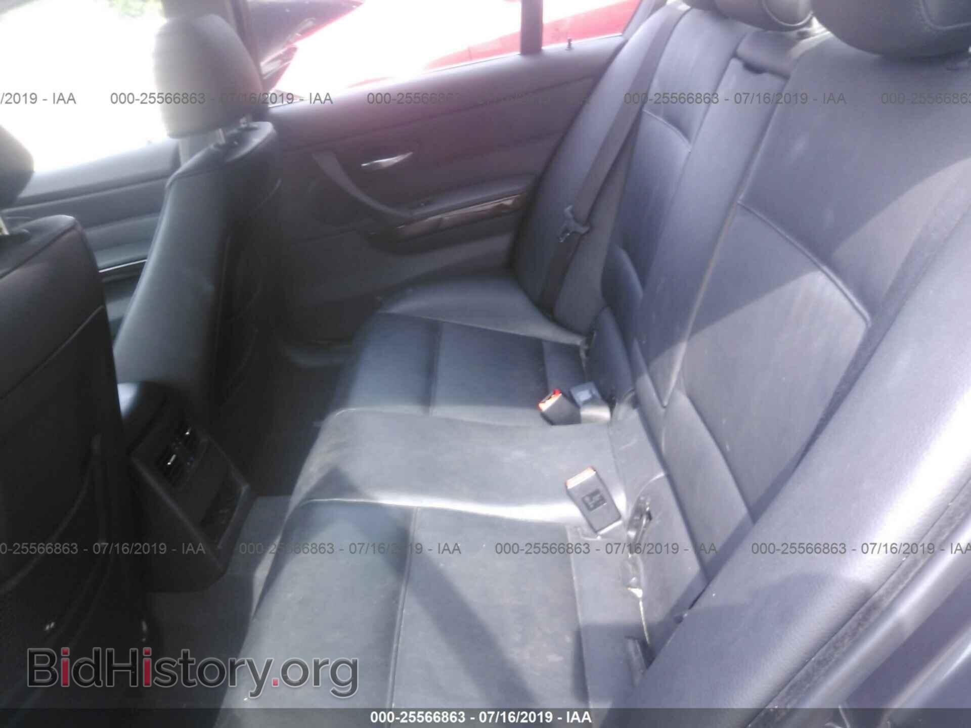 2006 BMW 330 - VIN: WBAVD33526KV62950 - Фото 8