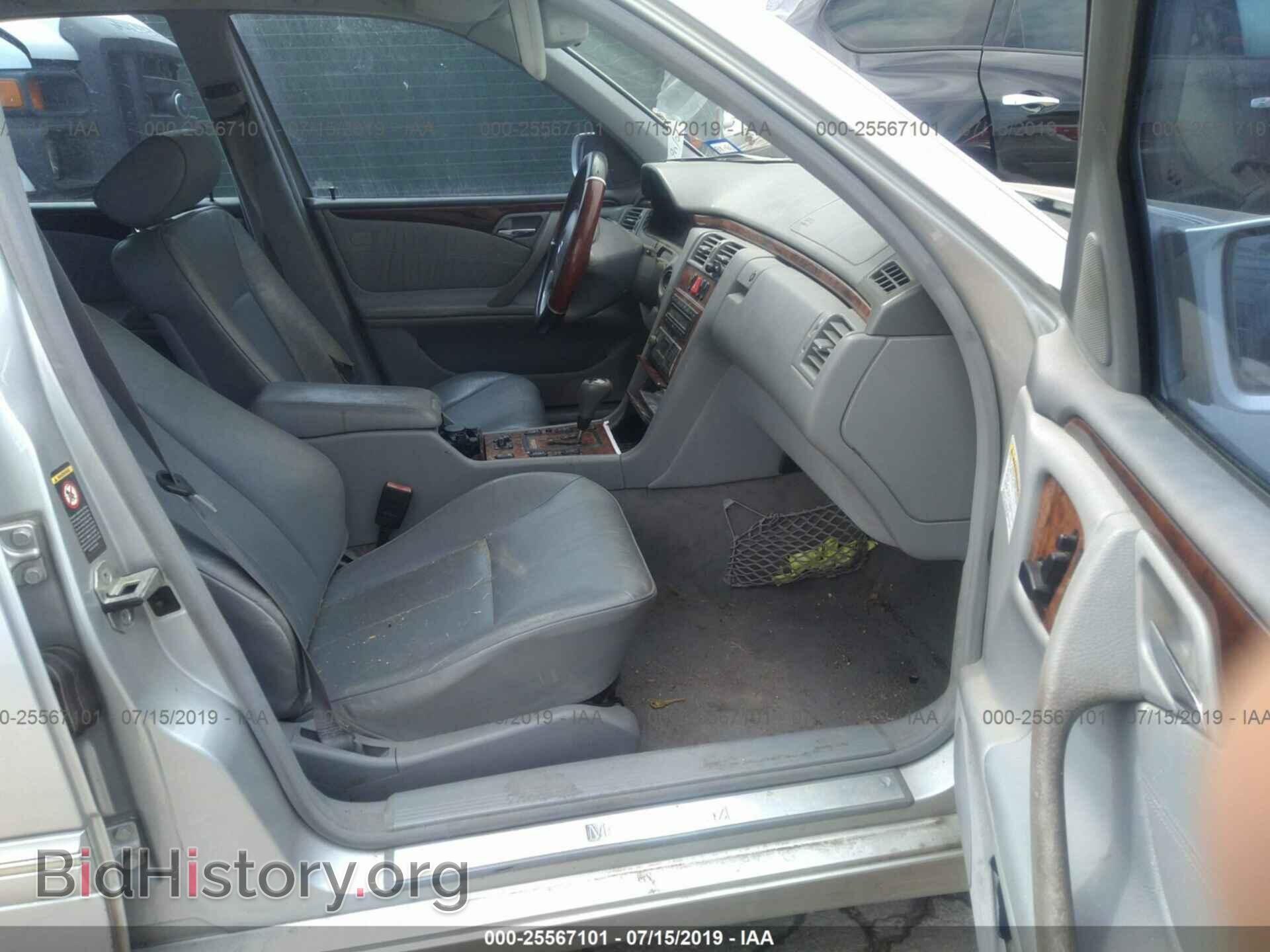 2000 MERCEDES-BENZ E - VIN: WDBJF65J0YB089946 - Photo 5