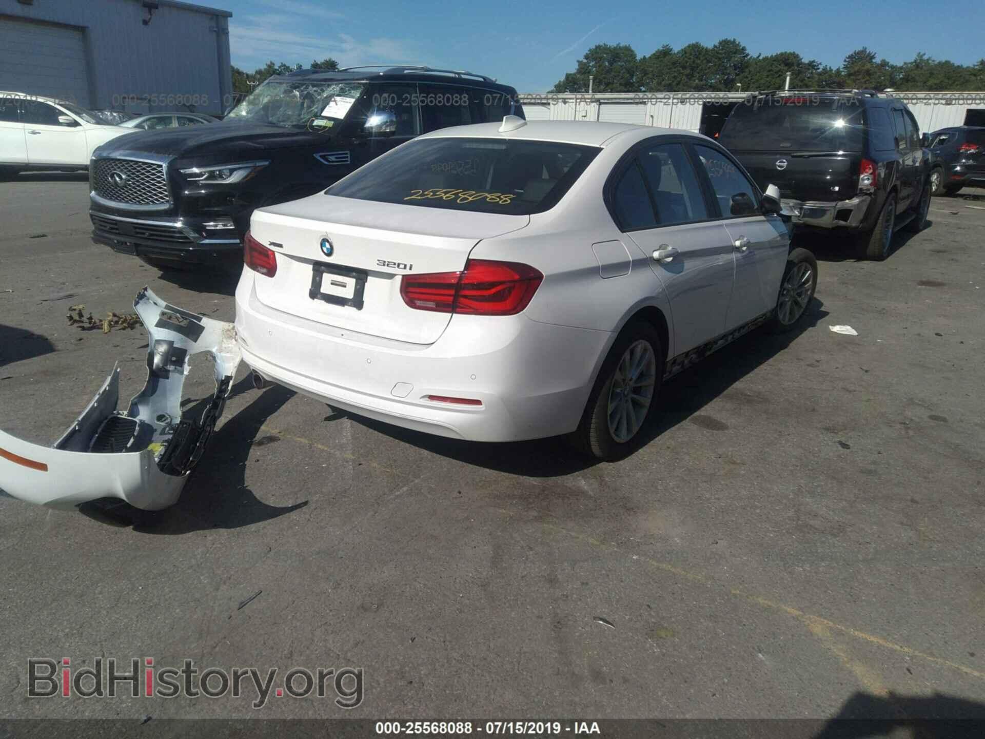 2016 BMW 320 - VIN: WBA8E5G50GNU19933 - Photo 4