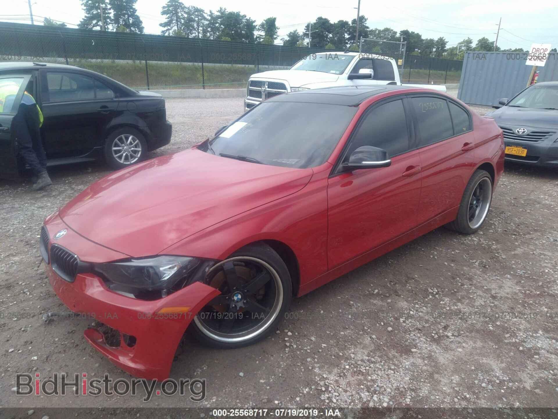 2013 BMW 328 - VIN: WBA3A5G55DNP24913 - Фото 2