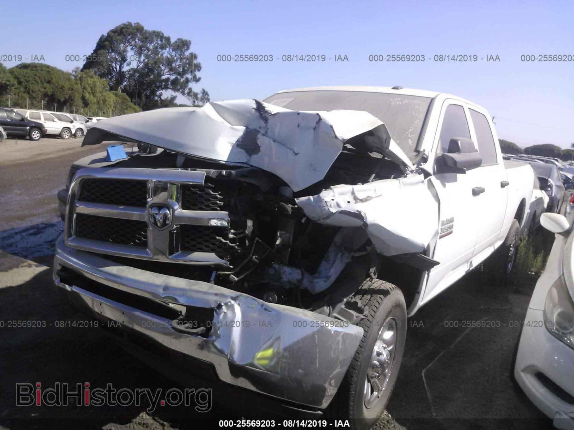 2018 RAM 3500 - VIN: 3C63R3CL5JG103963 - Photo 2