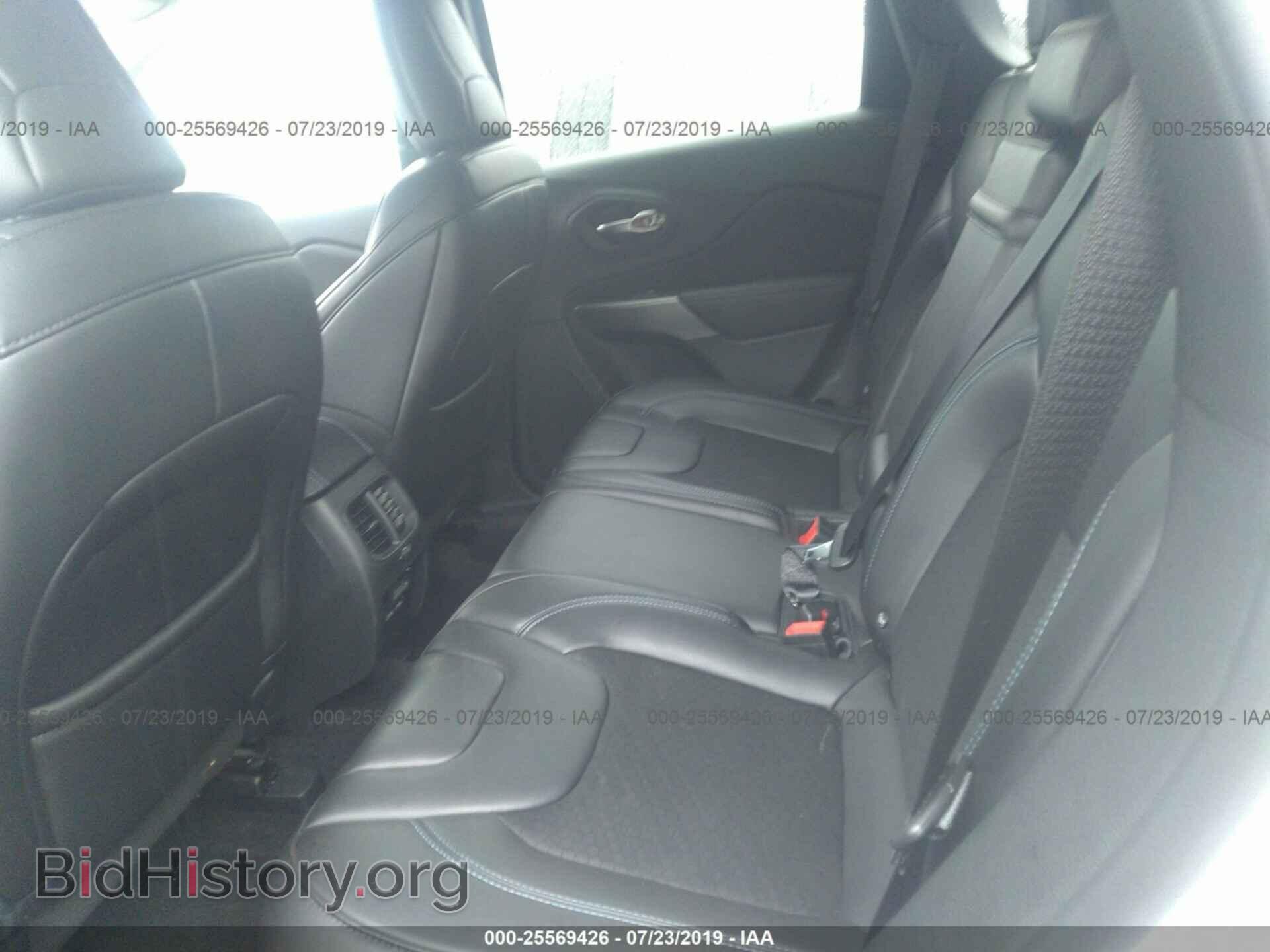 2019 JEEP CHEROKEE - VIN: 1C4PJMLBXKD104037 - Фото 8