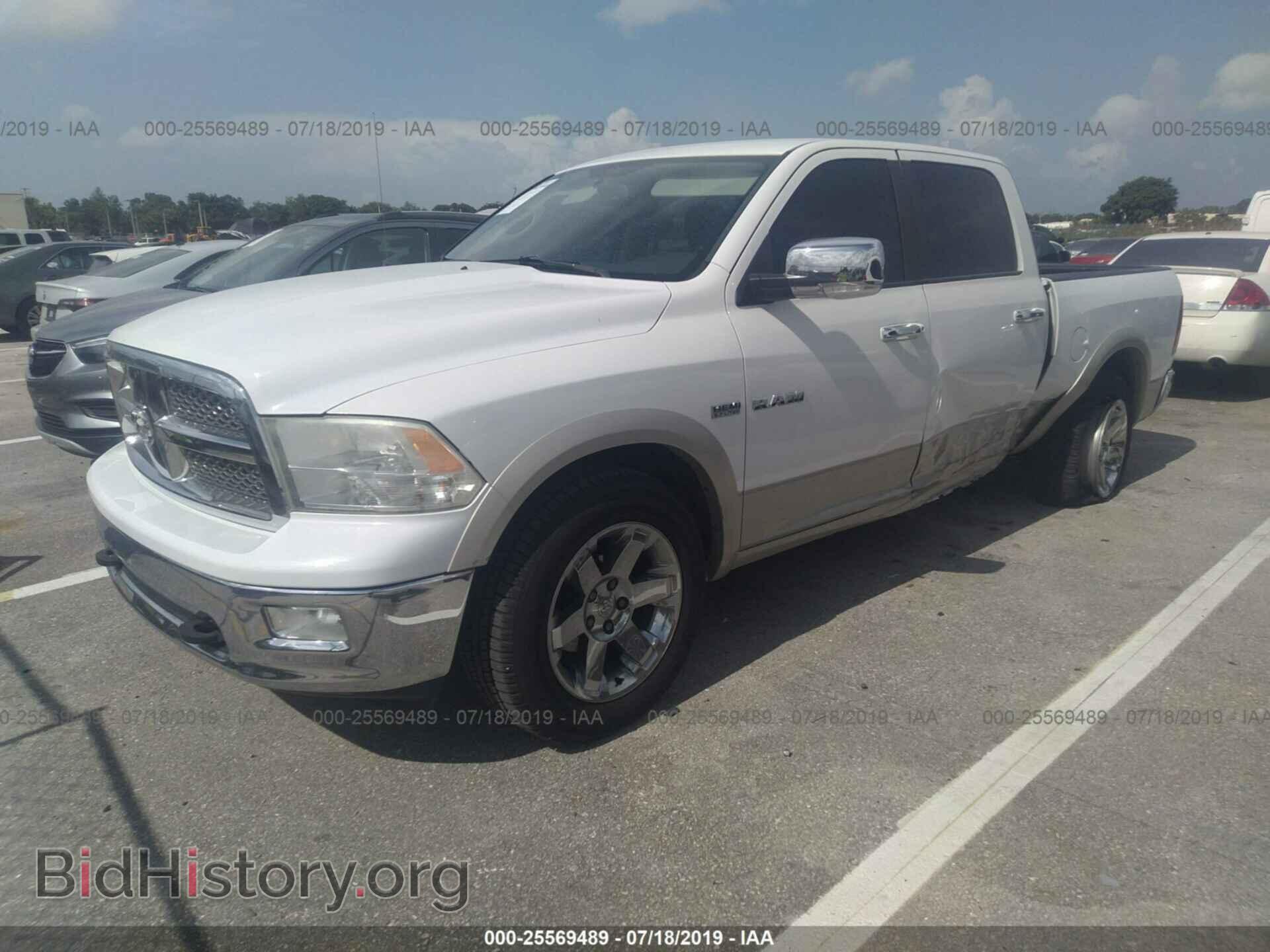 2010 DODGE RAM 1500 - VIN: 1D7RB1CT2AS126210 - Фото 2