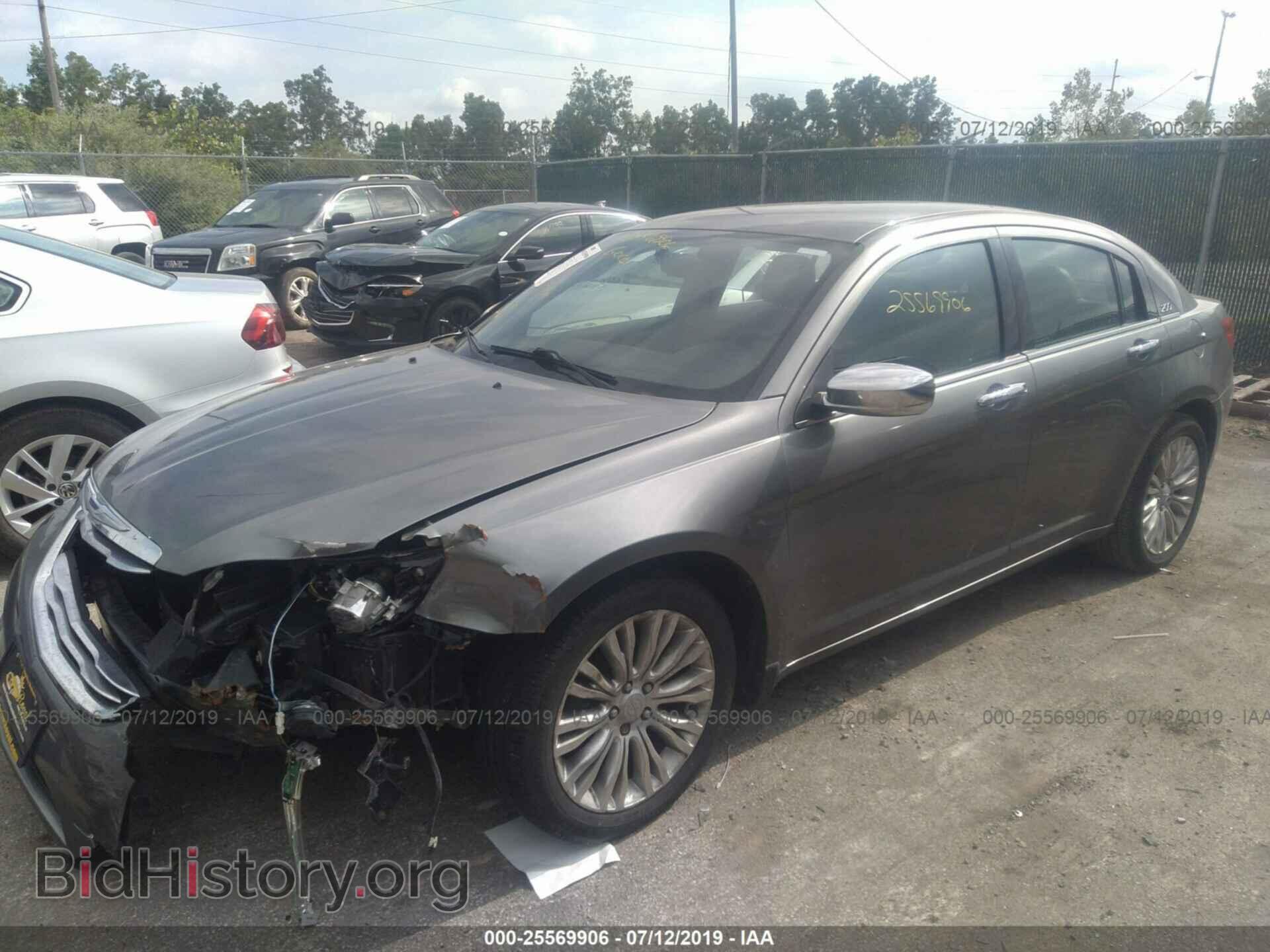 2013 CHRYSLER 200 - VIN: 1C3CCBCG3DN754659 - Photo 2