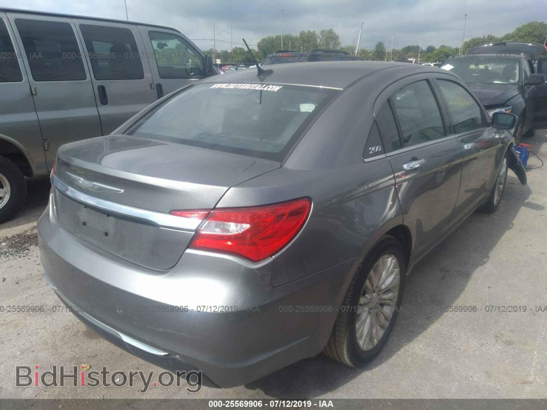 2013 CHRYSLER 200 - VIN: 1C3CCBCG3DN754659 - Photo 4