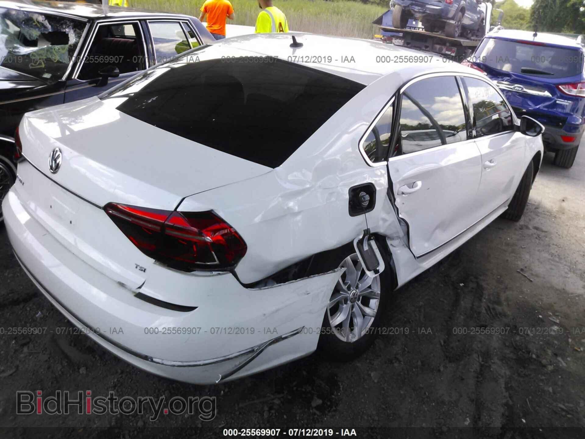 2017 VOLKSWAGEN PASSAT - VIN: 1VWAT7A32HC047261 - Фото 4