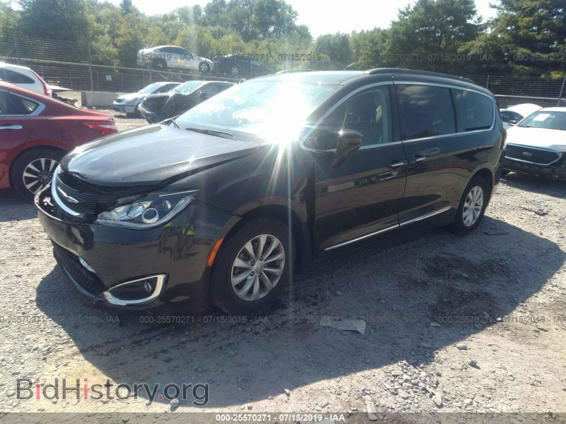 2017 CHRYSLER PACIFICA - VIN: 2C4RC1BG3HR539132 - Photo 2