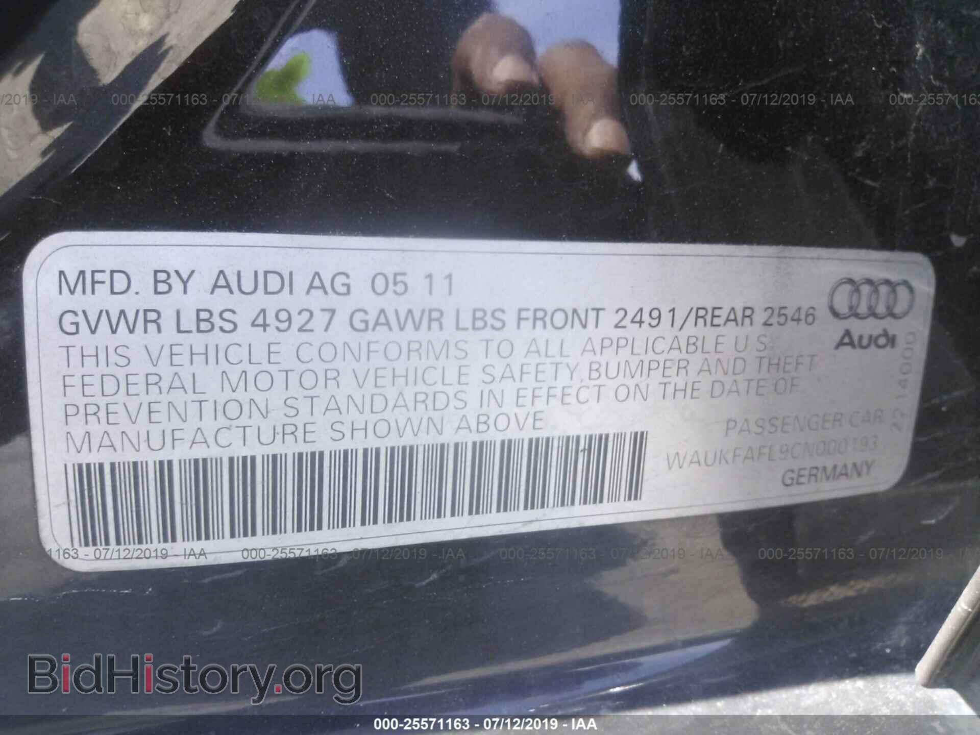 2012 AUDI A4 - VIN: WAUKFAFL9CN000193 - Фото 9