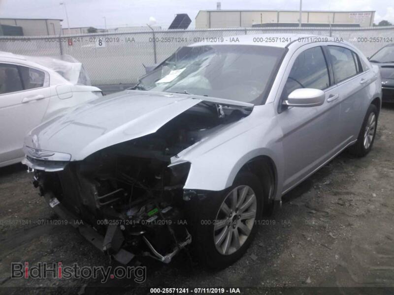 2012 Chrysler 200 (VIN 1C3CCBBB9CN101130) — photo 2 of 10