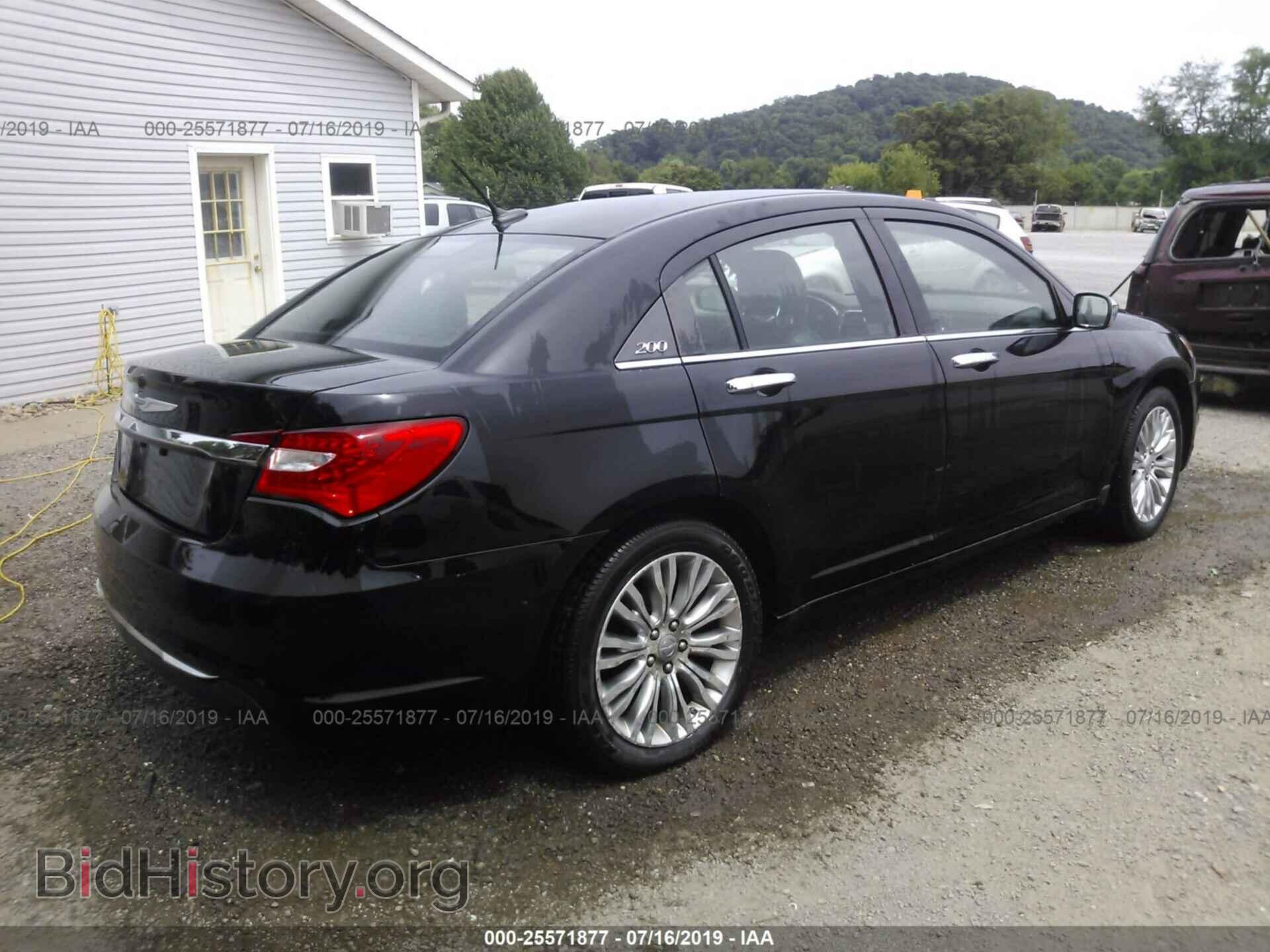2013 CHRYSLER 200 - VIN: 1C3CCBCG6DN550017 - Photo 4