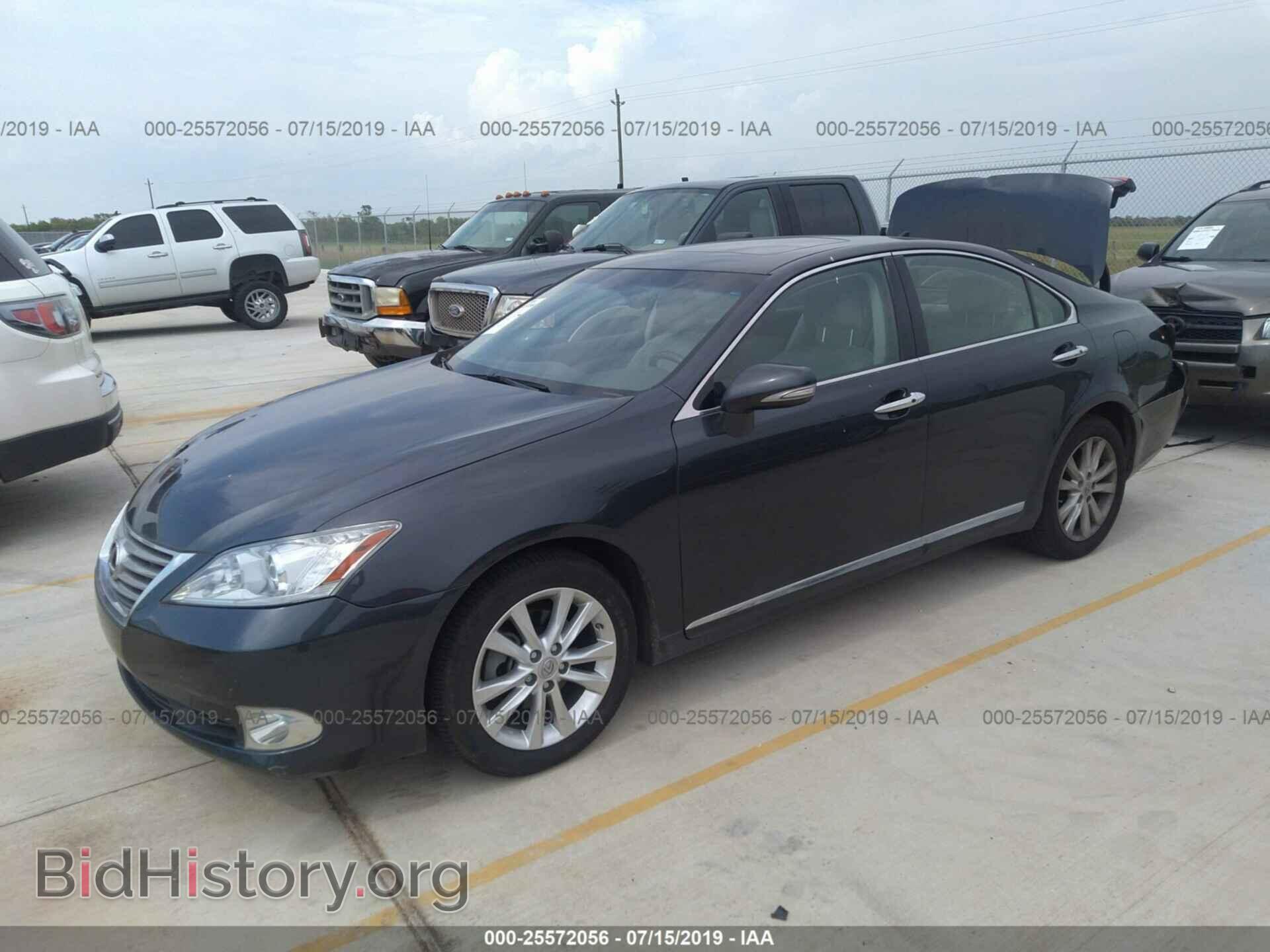 2011 LEXUS ES - VIN: JTHBK1EG7B2451379 - Фото 2