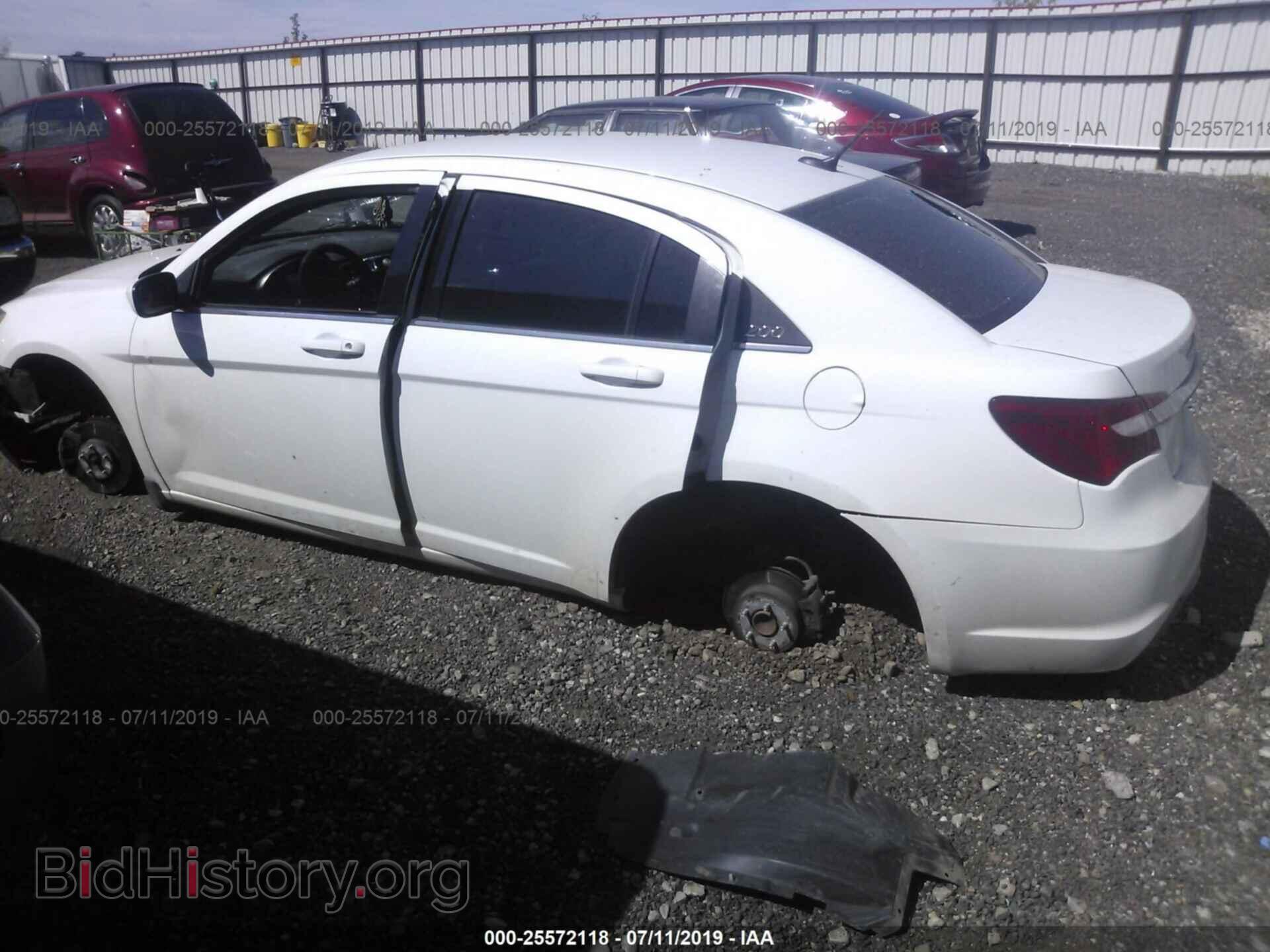 2013 CHRYSLER 200 - VIN: 1C3CCBAB2DN706061 - Photo 3
