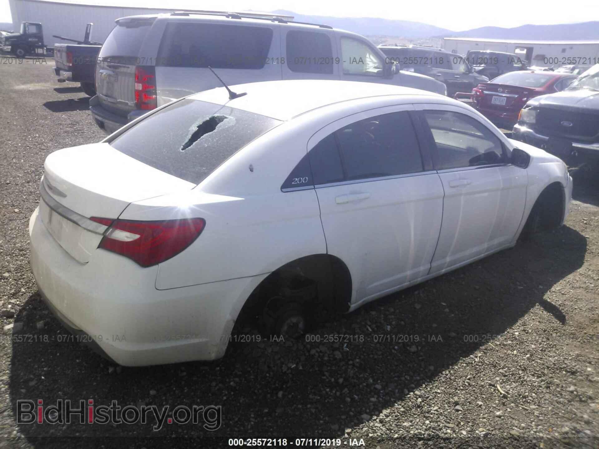 2013 CHRYSLER 200 - VIN: 1C3CCBAB2DN706061 - Photo 4