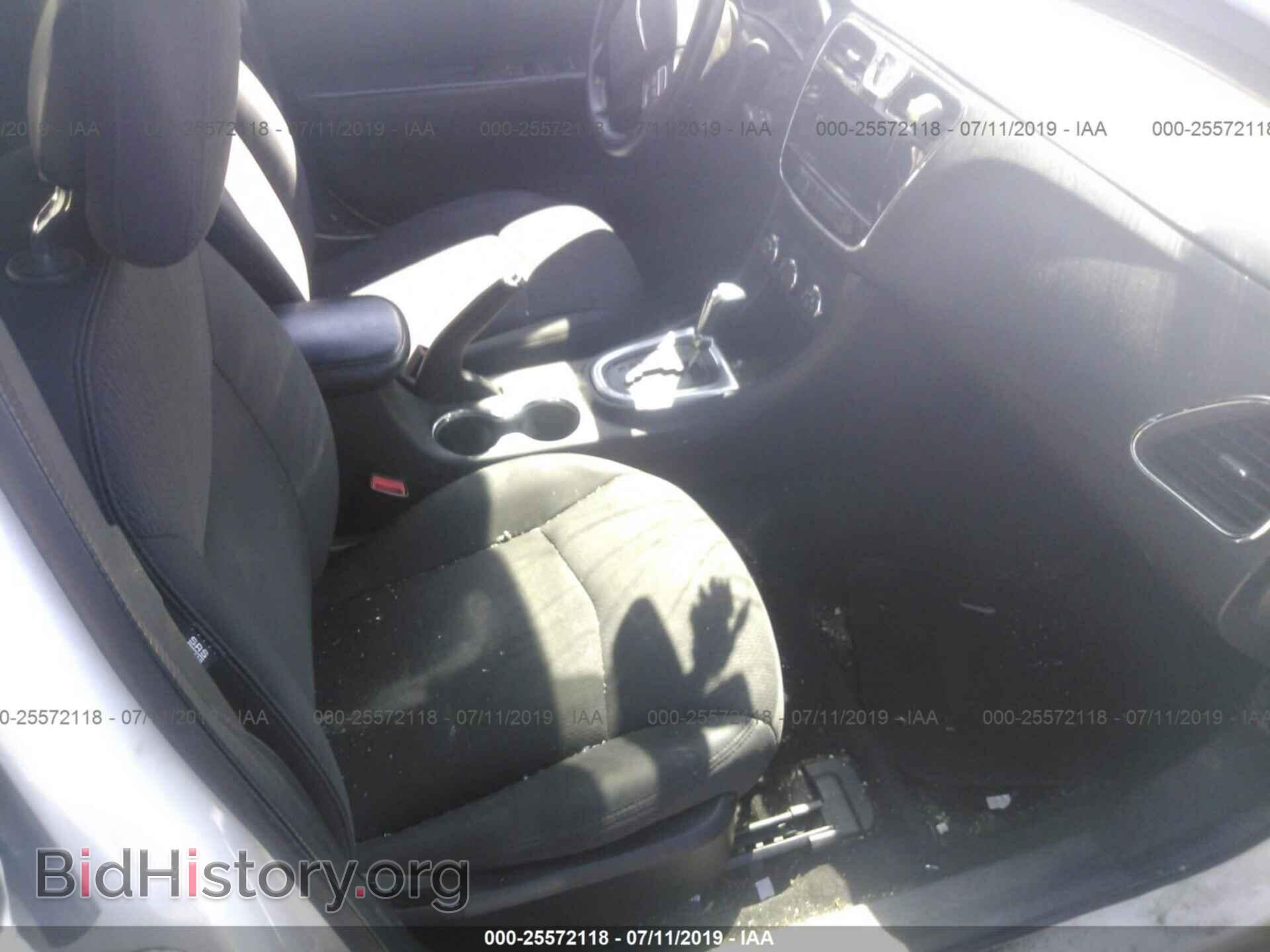 2013 CHRYSLER 200 - VIN: 1C3CCBAB2DN706061 - Photo 5