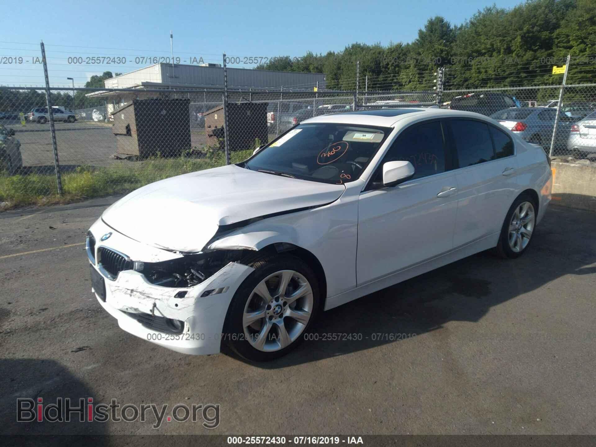2015 BMW 335 - VIN: WBA3B9C58FF588915 - Фото 2