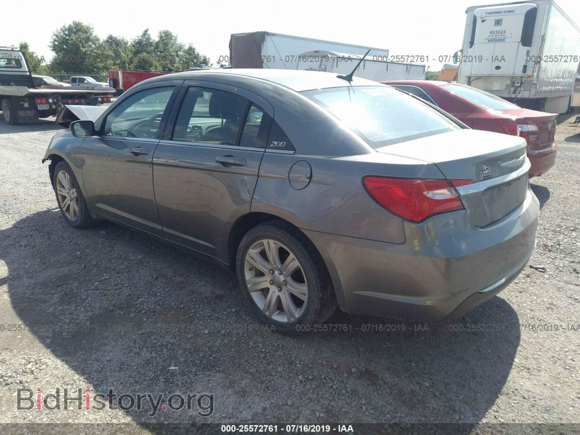 2013 CHRYSLER 200 - VIN: 1C3CCBAB4DN669384 - Photo 3