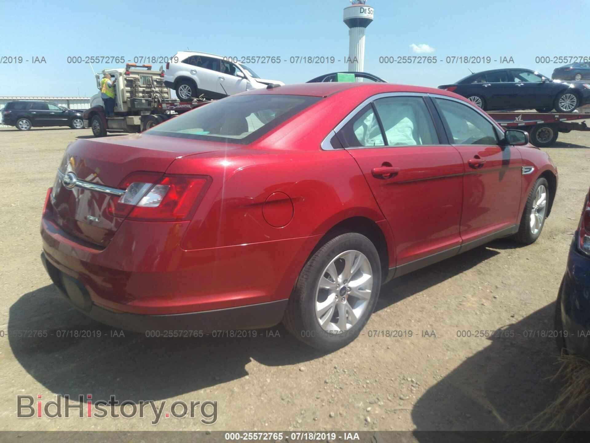 2011 FORD TAURUS - VIN: 1FAHP2EW8BG123813 - Фото 4